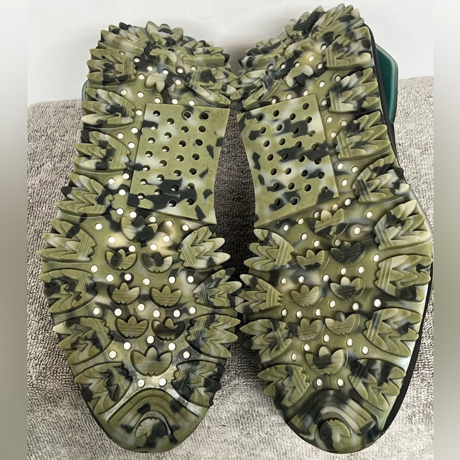 Adidas Adidas NMD S1 J GS Size 6 FOCOLI Carbon Low Army Green Camo Size US 6 / EU 39 - 7 Thumbnail