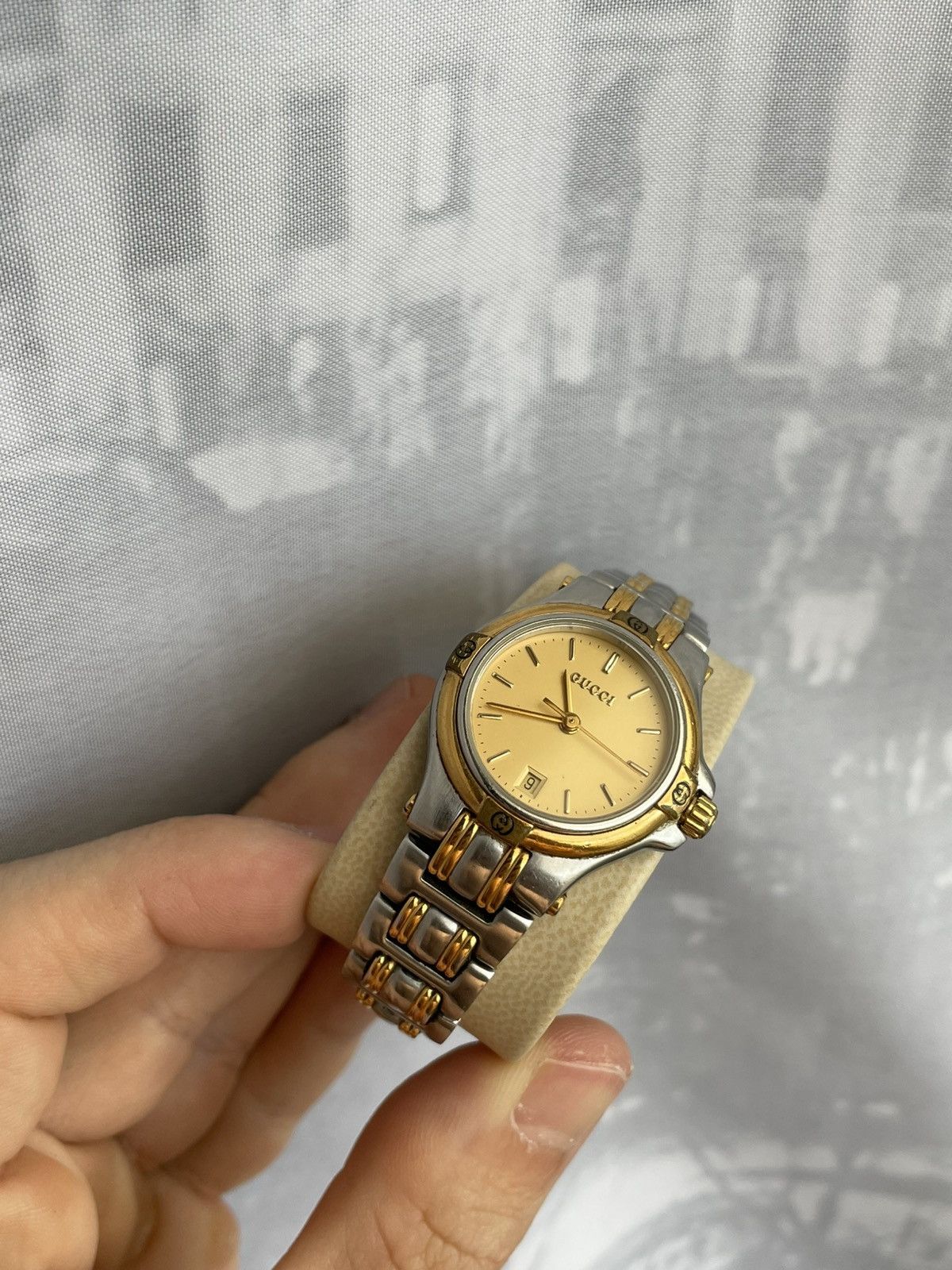 Gucci Gucci Watch 9000L Size ONE SIZE - 7 Thumbnail