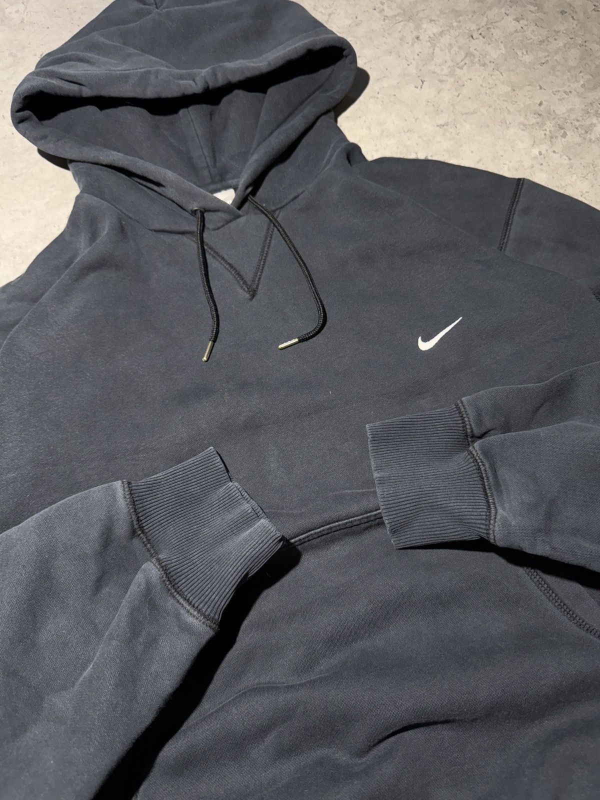 Nike × Vintage Vintage Nike Mini Swoosh Faded Zip Hoodie Y2K USA Size US XL / EU 56 / 4 - 3 Thumbnail