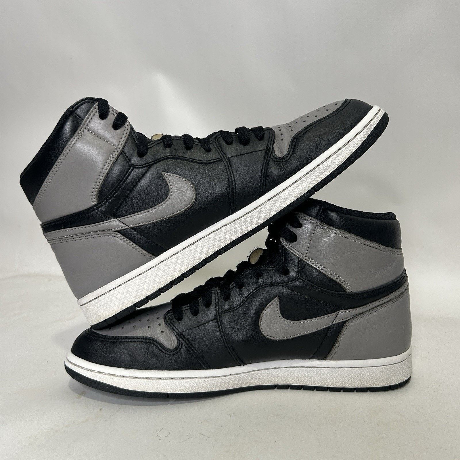 Jordan Brand Nike Air Jordan 1 Retro High OG “Shadow” (2018) Size US 11.5 / EU 44-45 - 3 Thumbnail