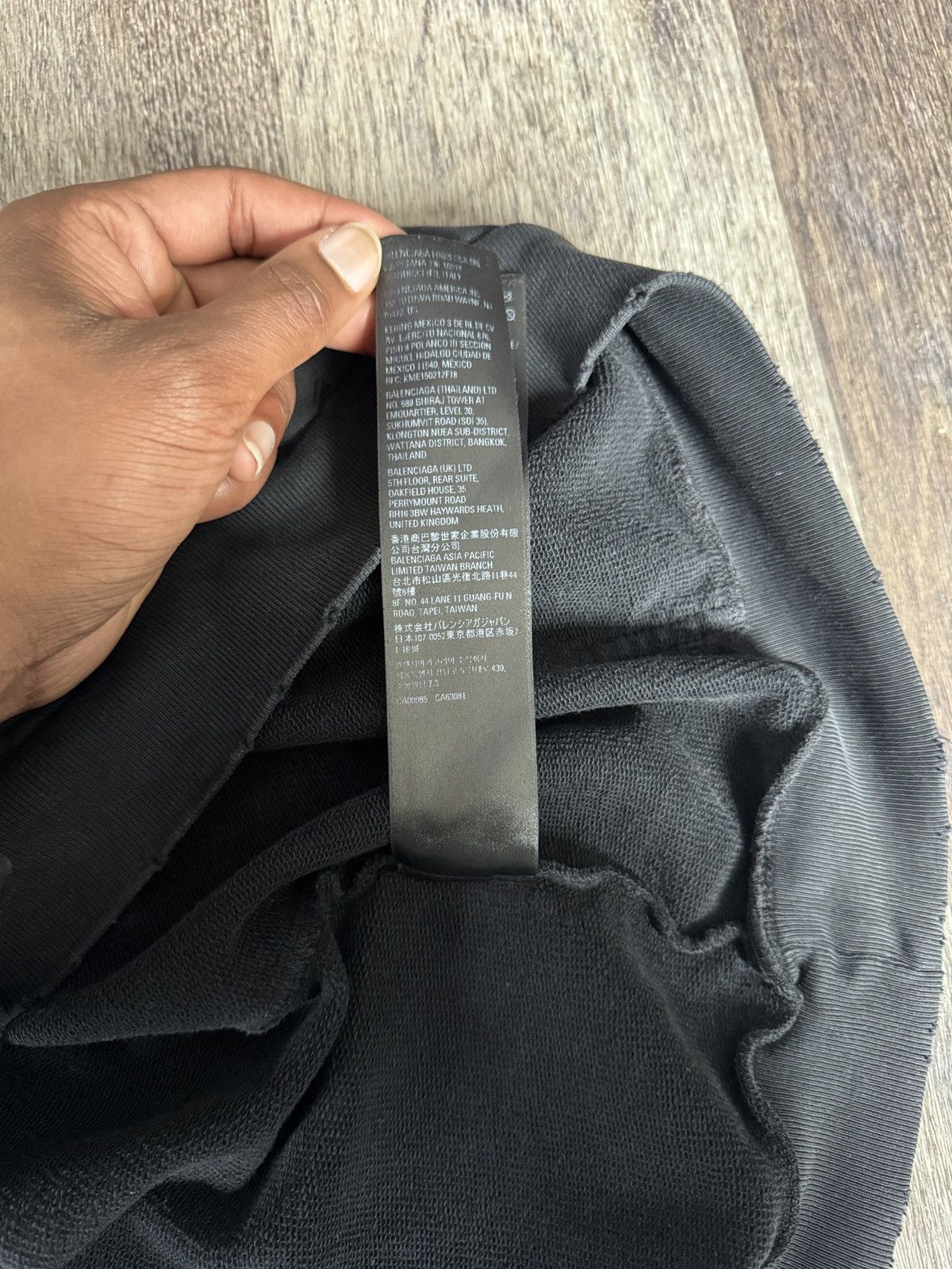 Balenciaga Balenciaga “Be Different” hoodie Size US S / EU 44-46 / 1 - 10 Thumbnail