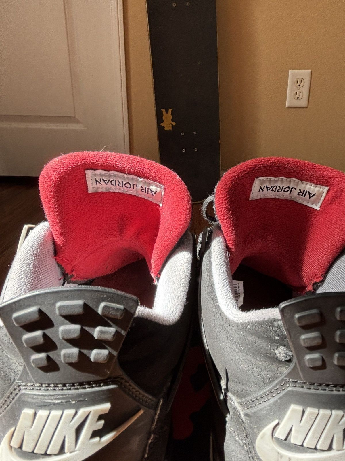 Jordan Brand Jordan 4 Bred 2019 Size US 10 / EU 43 - 8 Thumbnail