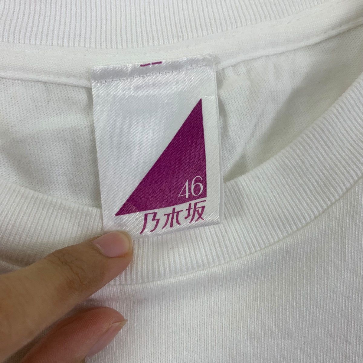 Vintage NOGIZAKA46 JAPAN IDOL 19th Birthday Celebration Tee Shirt Size US L / EU 52-54 / 3 - 7 Thumbnail