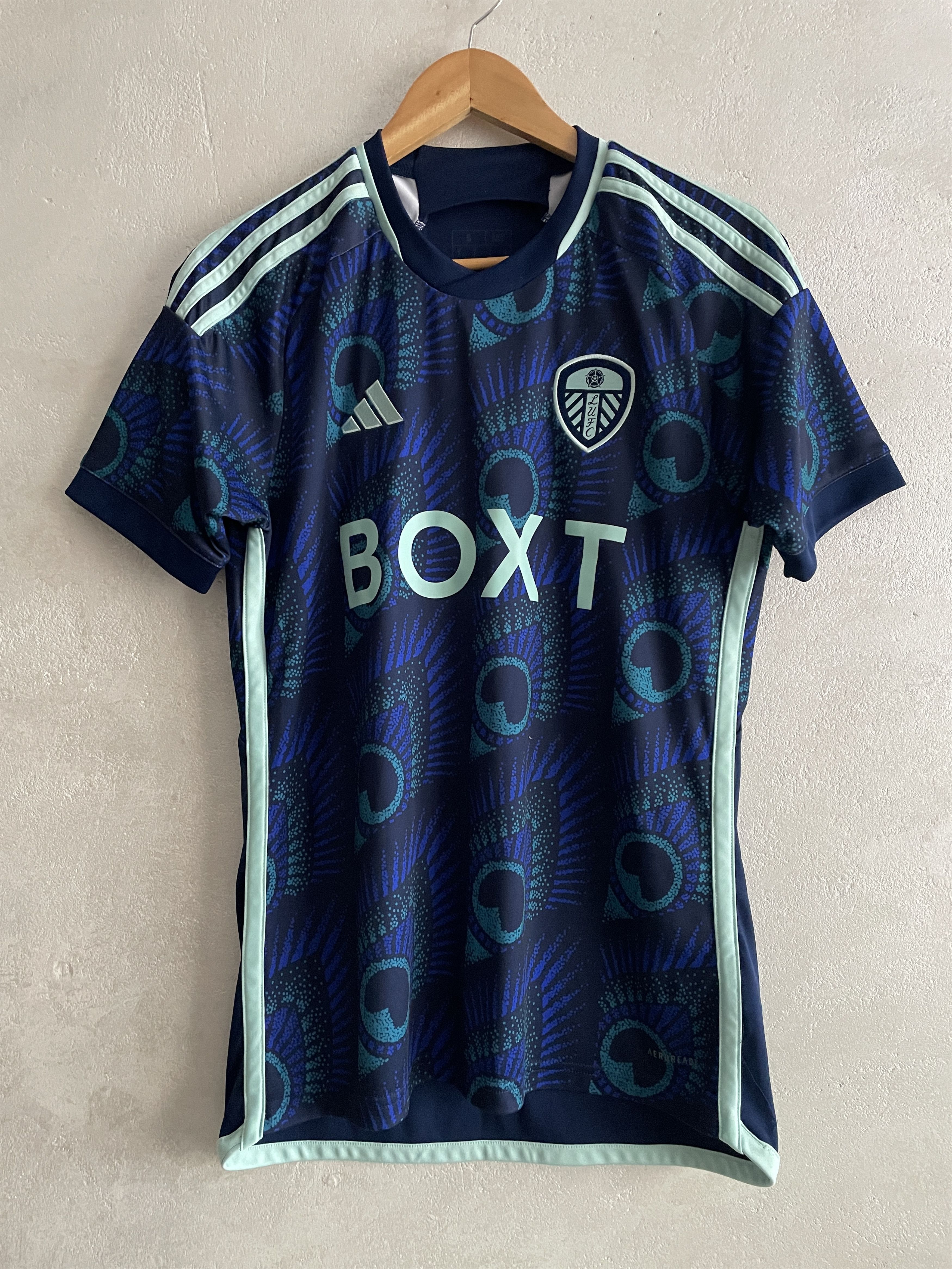 Adidas Leeds United Away Shirt 2023 2024 Soccer Jersey Maillot Size US S / EU 44-46 / 1 - 1 Thumbnail