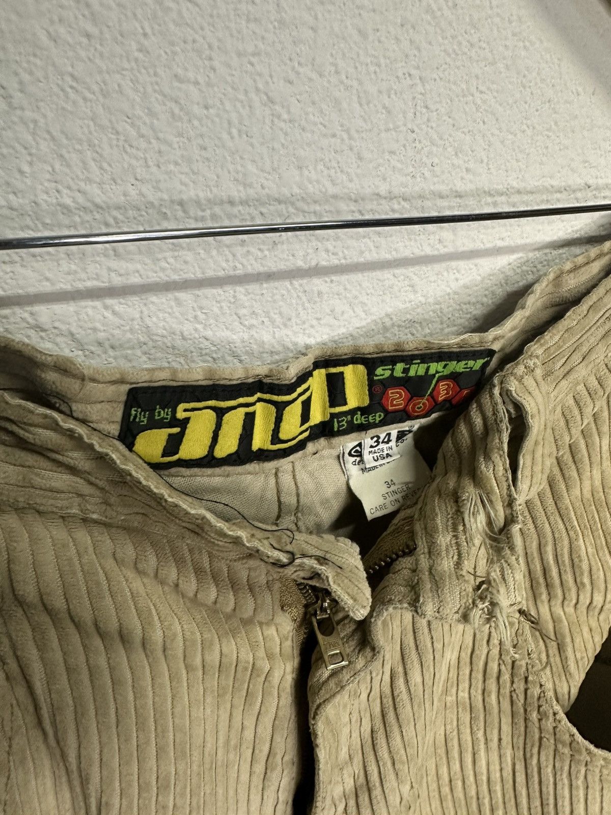 JNCO Vintage JNCO Corduroy Baggy Shorts(no button) Size US 34 / EU 50 - 3 Thumbnail