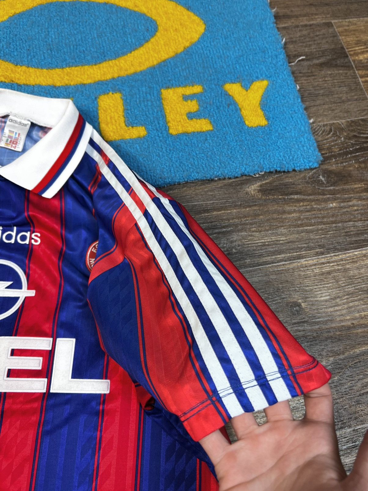 Adidas Vintage Adidas Bayern 1996-97 Home Red Blue Jersey Size US XL / EU 56 / 4 - 9 Thumbnail