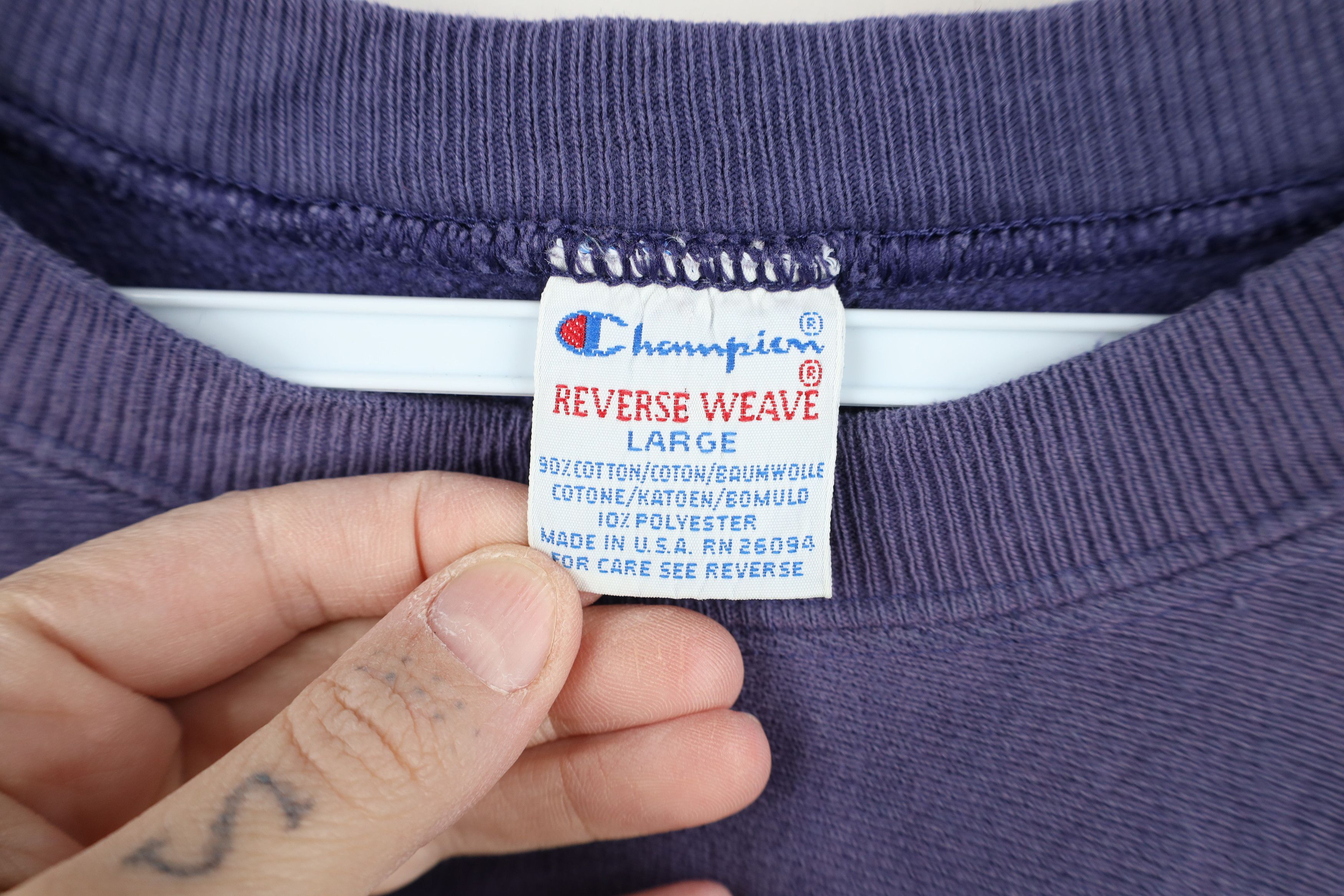 Champion Vintage 80s 90s Champion Reverse Weave Thrashed Sweatshirt Size US L / EU 52-54 / 3 - 11 Thumbnail