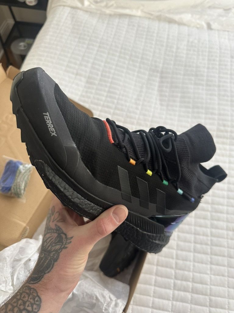 Adidas × Kith adidas Terrex Free Hiker Gore-Tex Kith Black / Iridescent Size US 11.5 / EU 44-45 - 4 Thumbnail