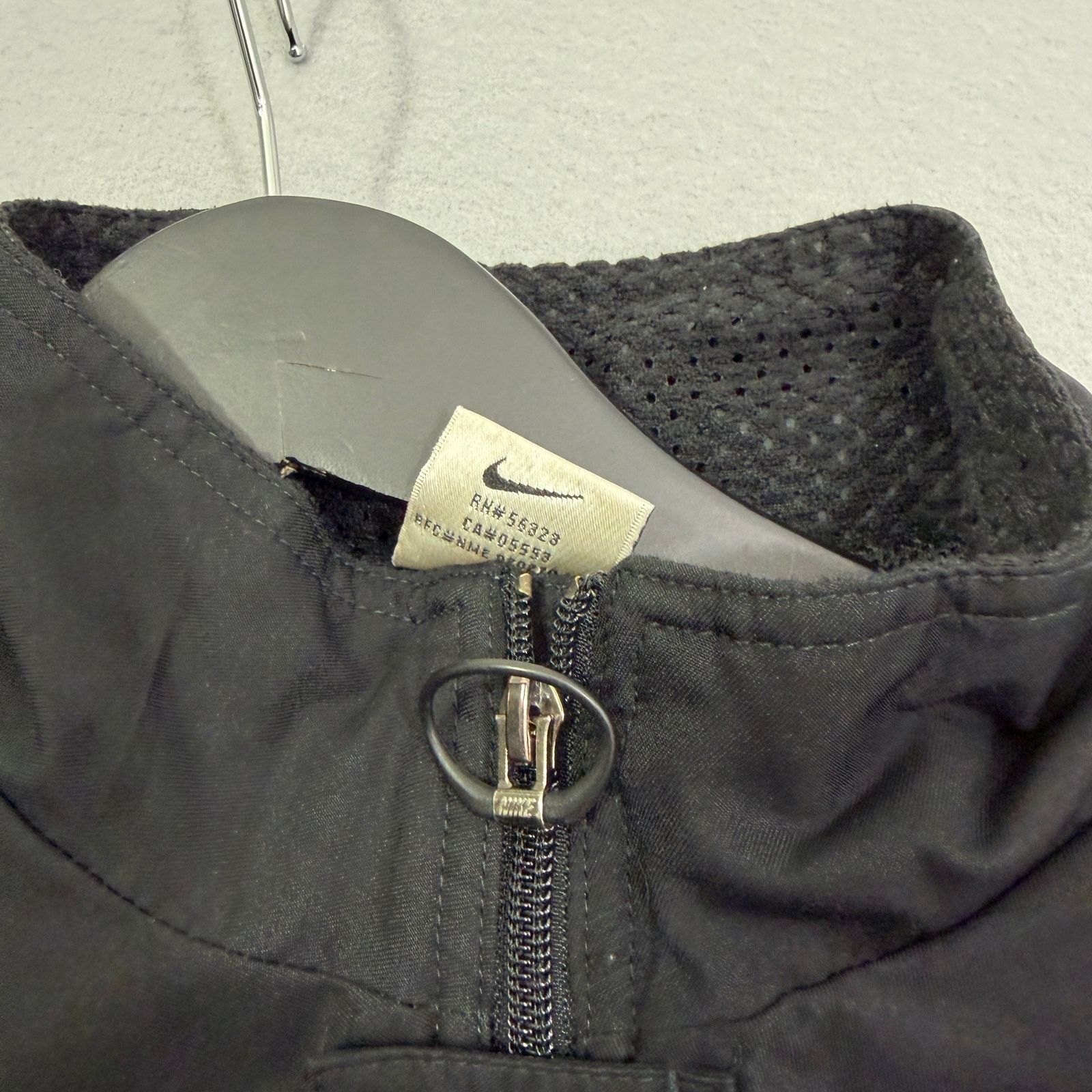 Nike Vintage Nike Windbreaker Jacket Men's Large Black 90s Size US L / EU 52-54 / 3 - 3 Thumbnail
