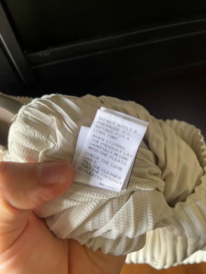 Issey Miyake Issey Miyake size:2 Off-white pleated trousers Size US 28 / EU 44 - 7 Thumbnail