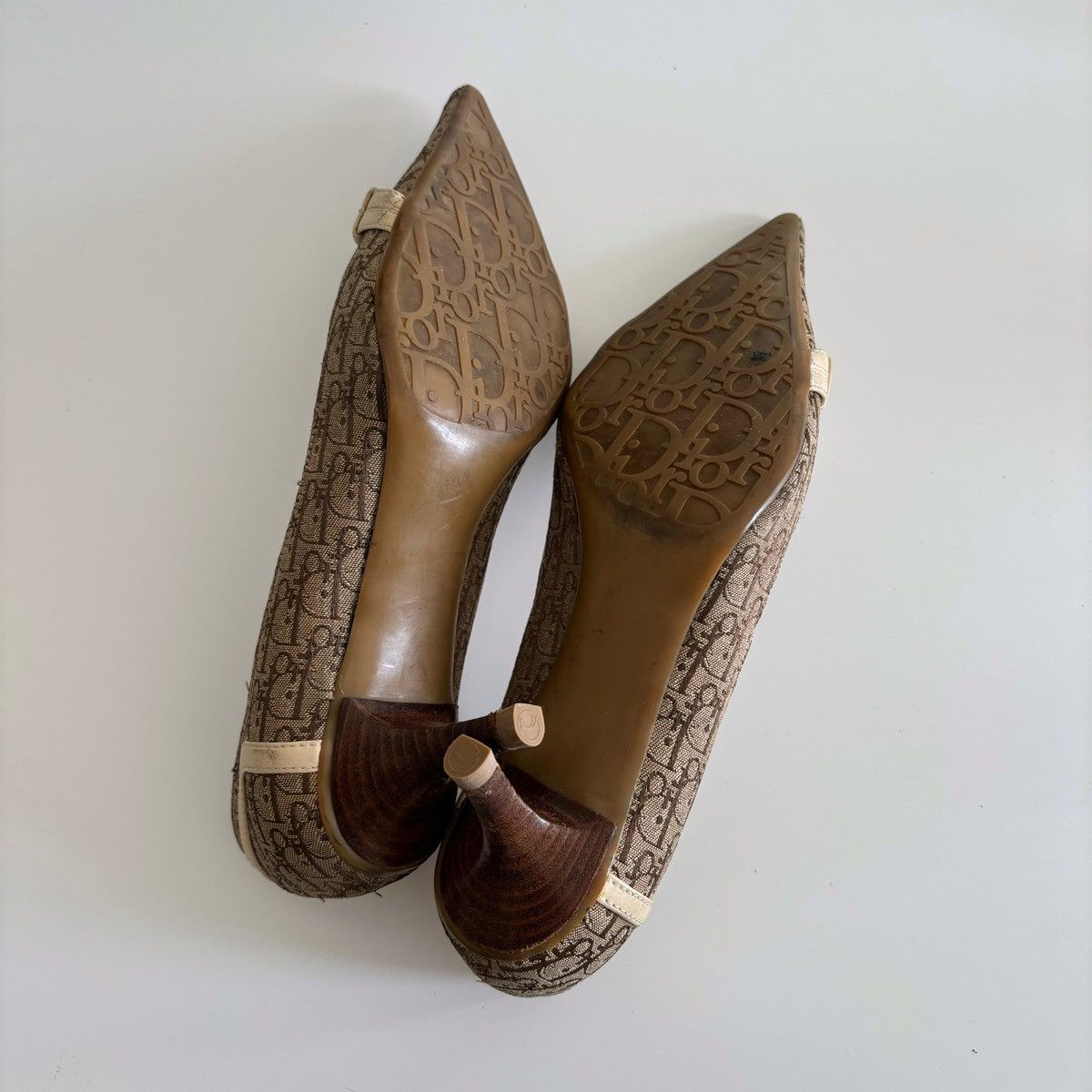 Dior × John Galliano Dior 2000s Diorissimo Trotter Pointed Toe Pumps Size US 5.5 / IT 35.5 - 5 Thumbnail