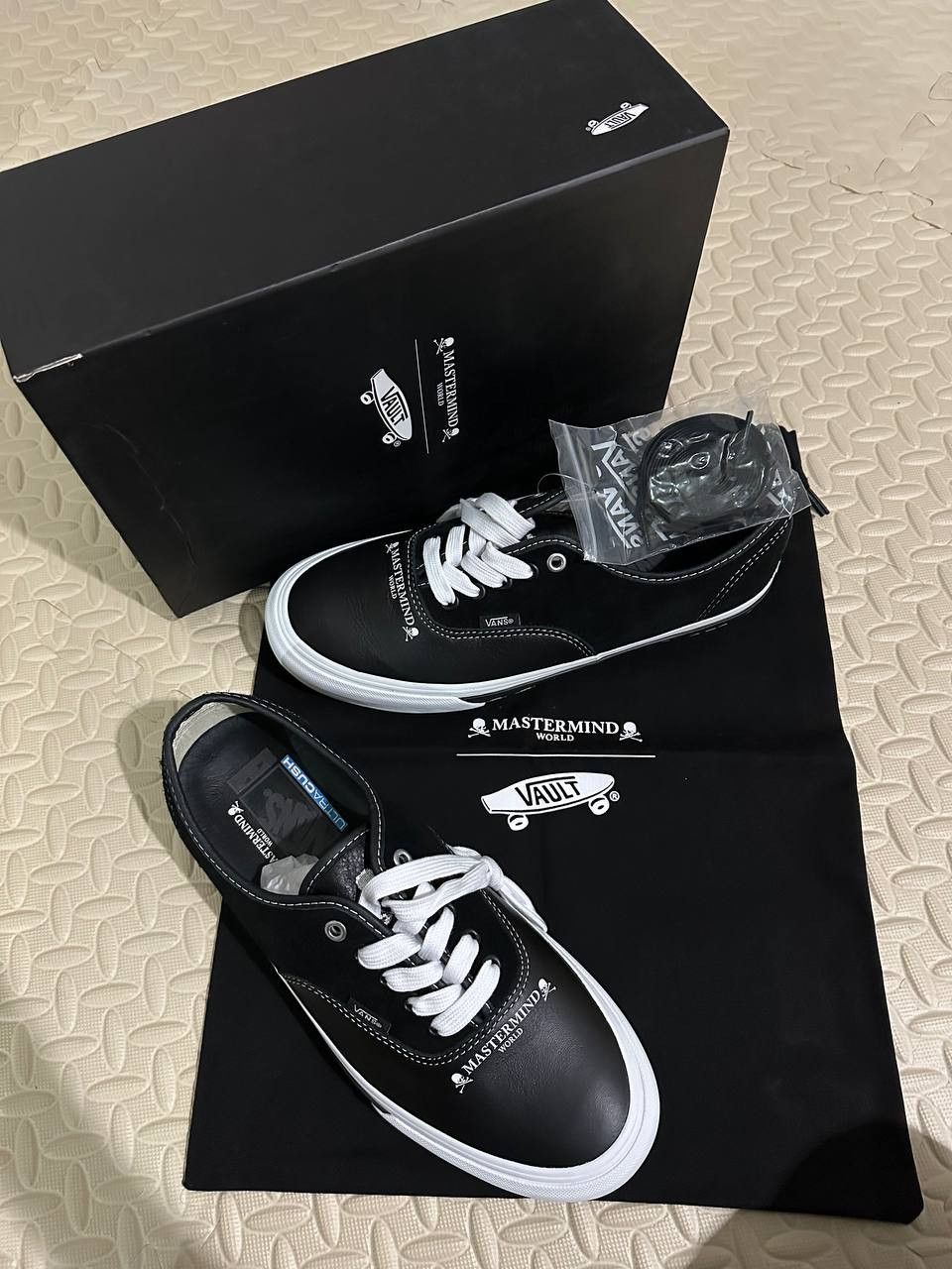 Vans VANS VAULT X MASTERMIND JAPAN AUTHENTIC LX Size US 9 / EU 42 - 2 Thumbnail