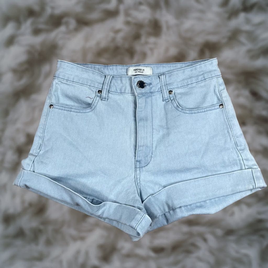 Forever 21 FOREVER 21 Shorts Womens Size 24 Blue Denim Jeans Flat Front Pockets Stretch Size 42" / US 20 - 1 Thumbnail