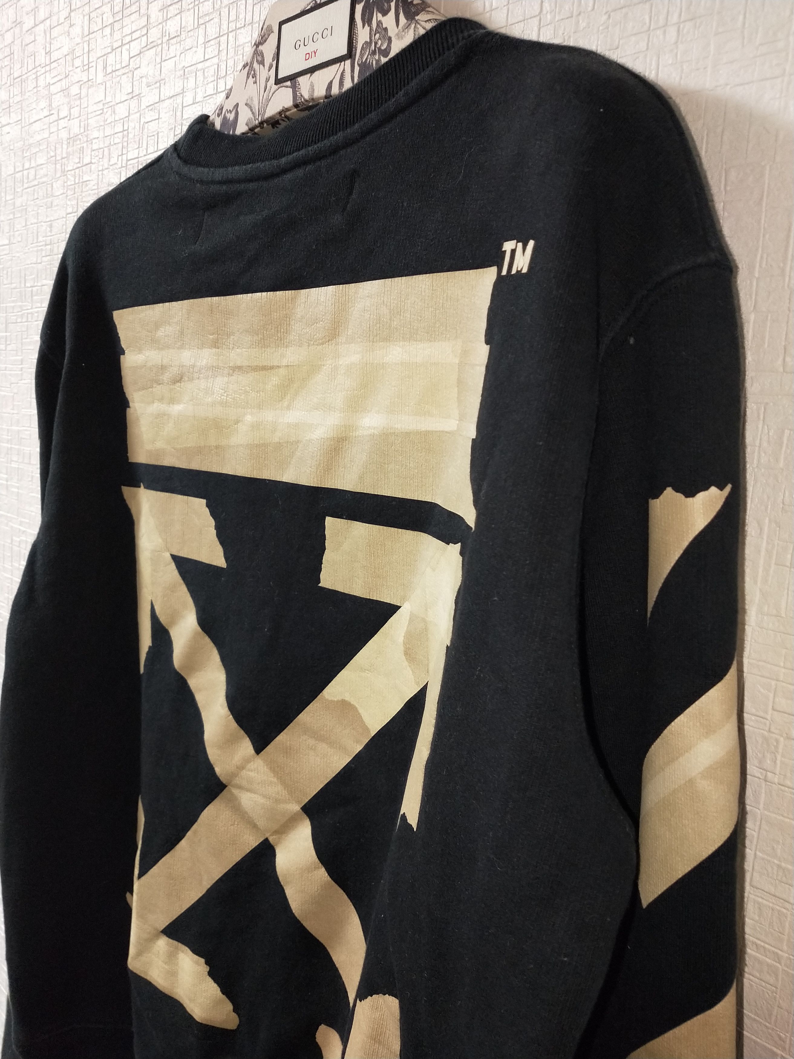 Off-White Gold Tape Arrow Sweatshirt Size US S / EU 44-46 / 1 - 3 Thumbnail