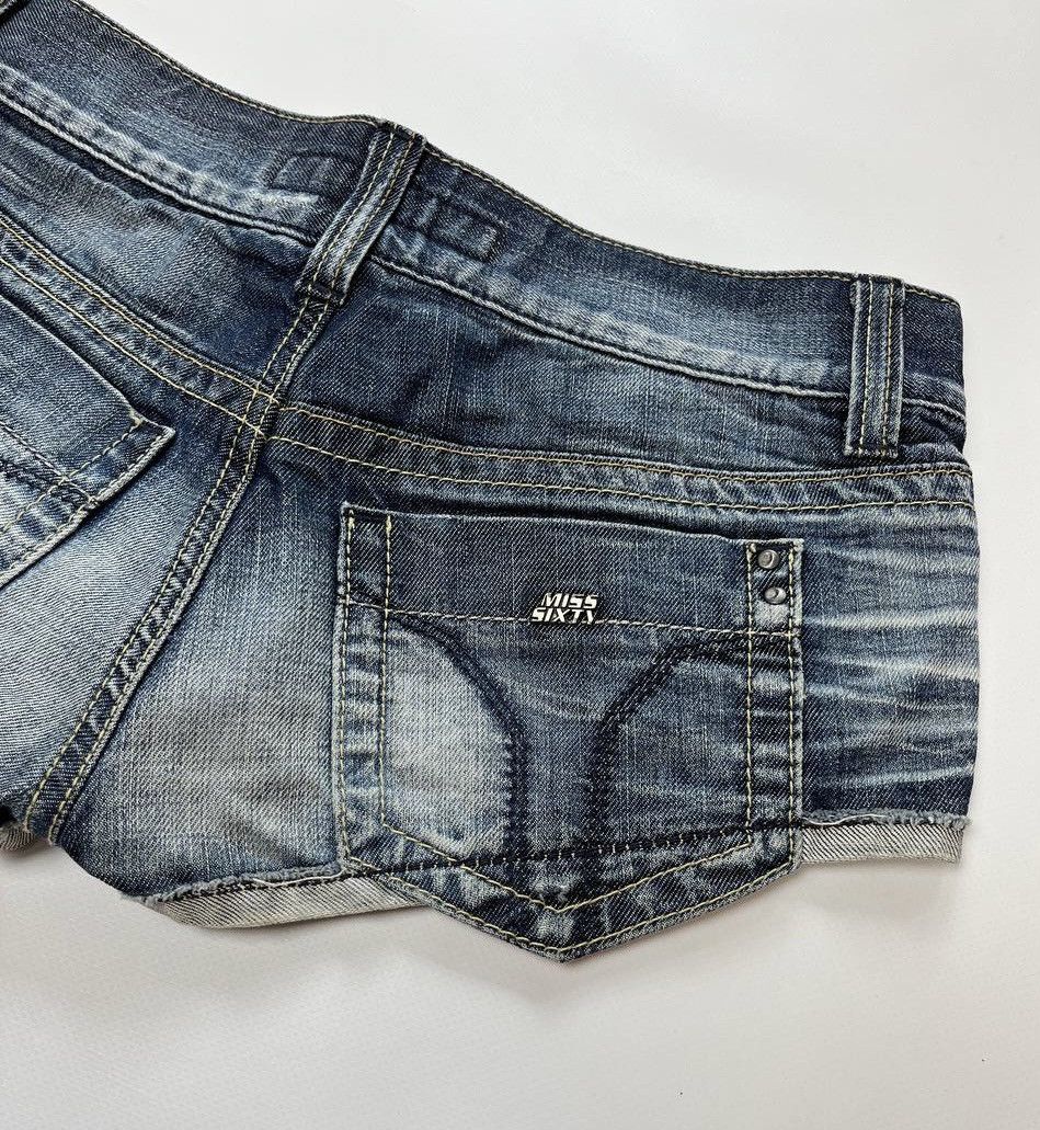Miss Sixty Miss Sixty Mini Denim Shorts Size 26" / US 2 / IT 38 - 4 Thumbnail
