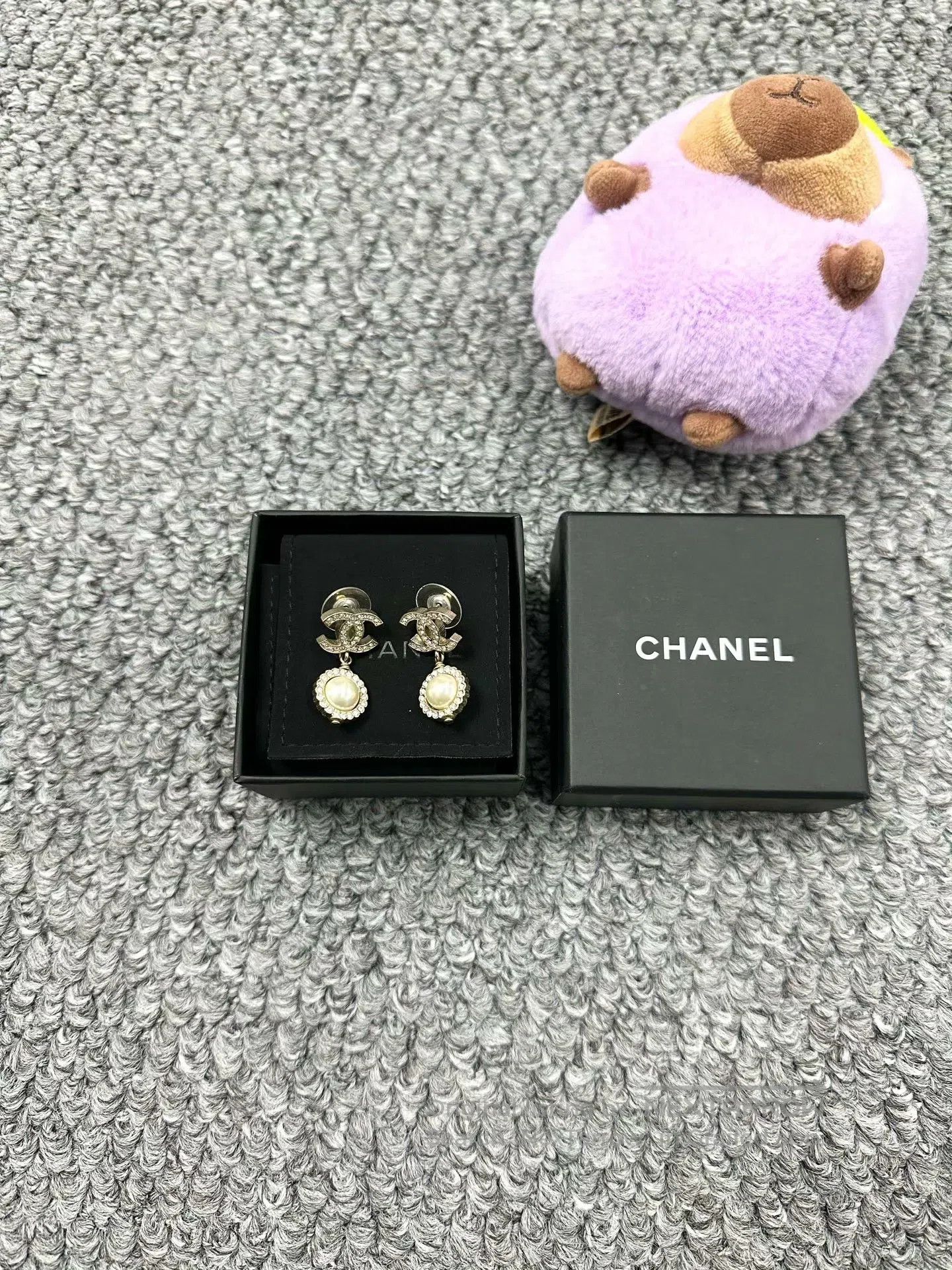 Chanel Chanel Golden Pearl Double C Stud Earrings| Size ONE SIZE - 3 Thumbnail