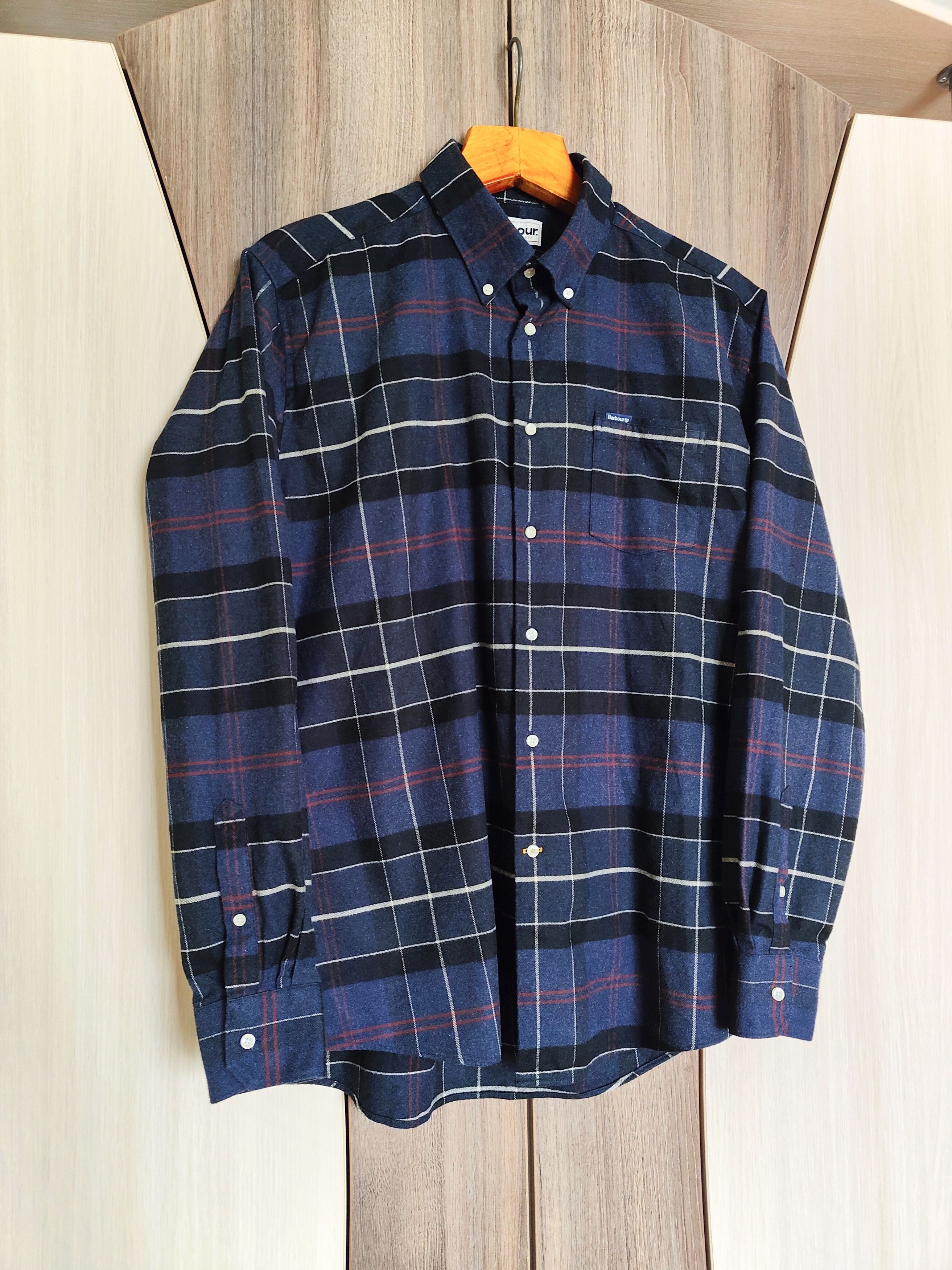 Barbour Barbour Shirt XL Men's shirt Barbour Long Sleeve Size US XL / EU 56 / 4 - 1 Thumbnail