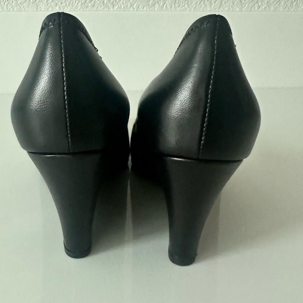 Salvatore Ferragamo Salvatore Ferragamo Fondente Black Wedge Pumps Leather 8.5 Size US 8.5 / IT 38.5 - 5 Thumbnail