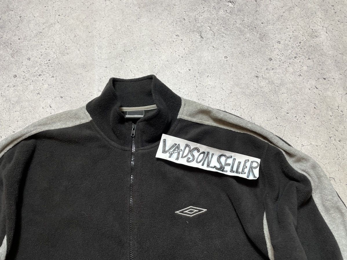 Umbro Vintage Fleece Full Zip Jacket Umbro Y2K Size US XL / EU 56 / 4 - 5 Thumbnail