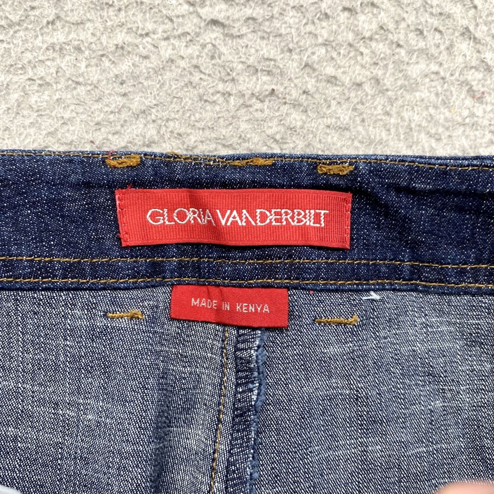 Gloria Vanderbilt VINTAGE Gloria Vanderbilt Women’s Jeans Capri Dark Wash Size 6 Blue Denim Capri Womens Size 28" / US 6 / IT 42 - 3 Thumbnail