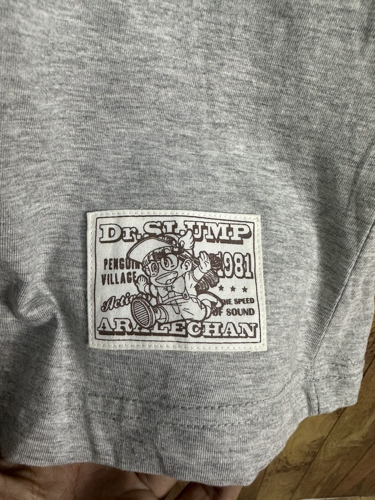 Anime Dr.Slump Aralechan Japan Anime Tshirt A363 Size US L / EU 52-54 / 3 - 3 Thumbnail