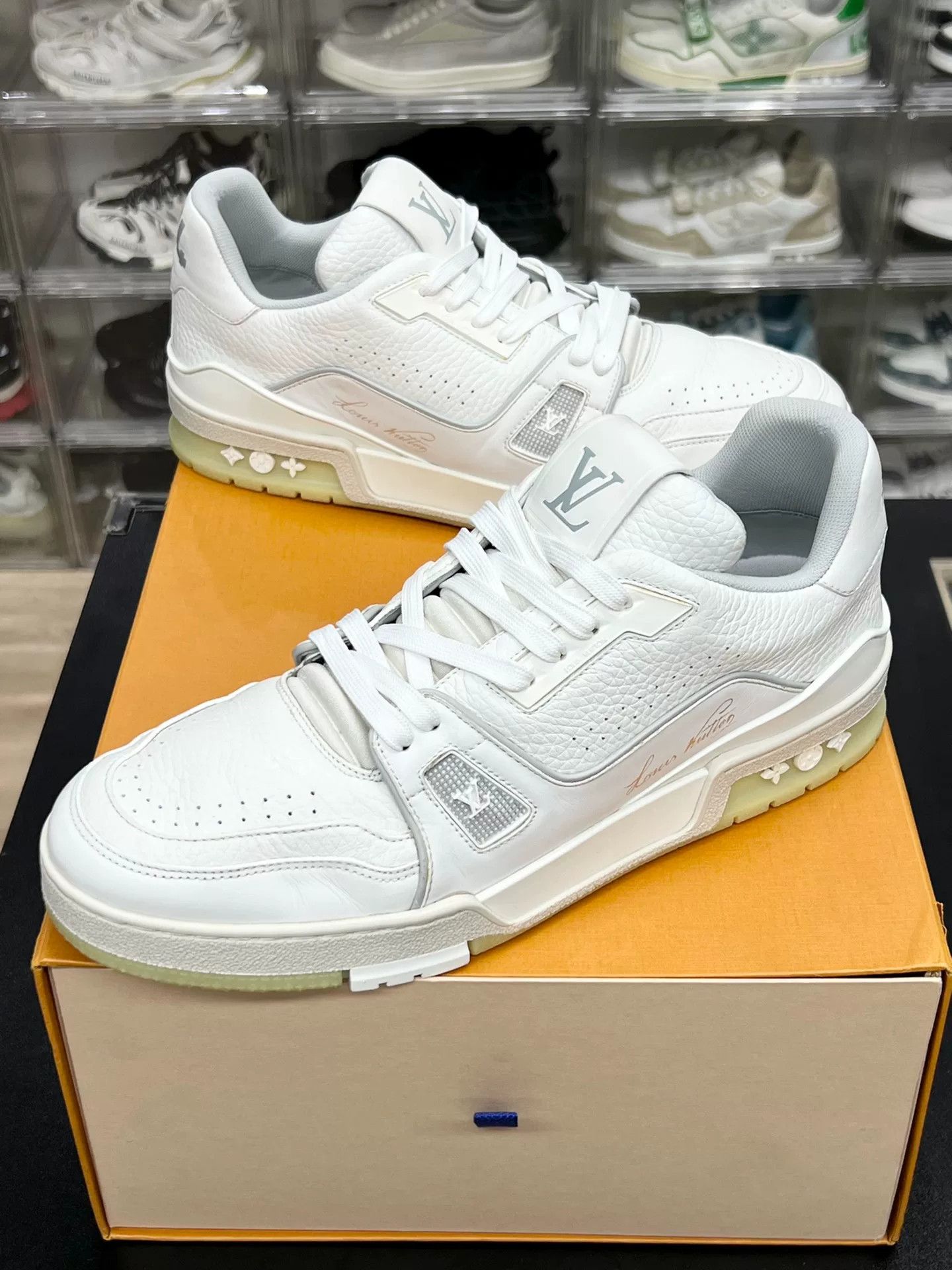 Louis Vuitton Louis Vuitton Training White Lowtop Sneakers 9.5 Men Size US 9.5 / EU 42-43 - 1 Thumbnail