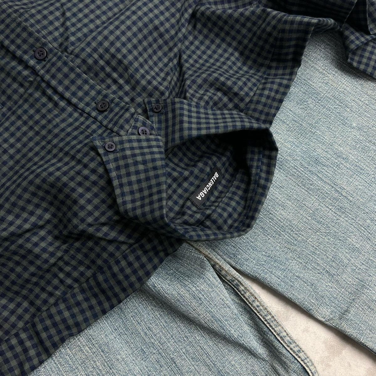 Balenciaga Balenciaga SS21 Hybrid Flannel Shirt Denim Jeans Size US 31 - 7 Thumbnail