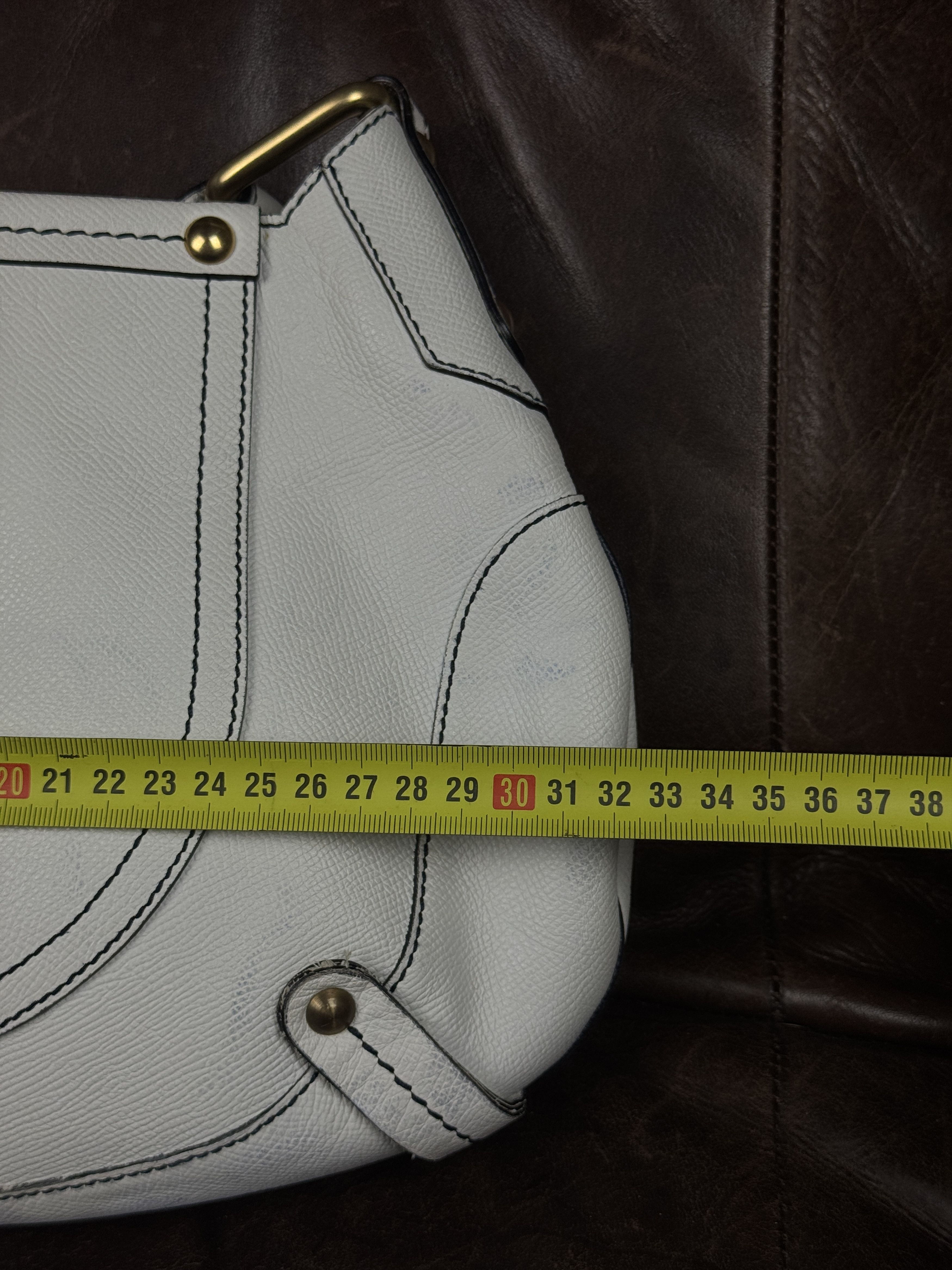 Salvatore Ferragamo Beautiful Vintage White Leather Salvatore Ferragamo Bag Size ONE SIZE - 15 Thumbnail