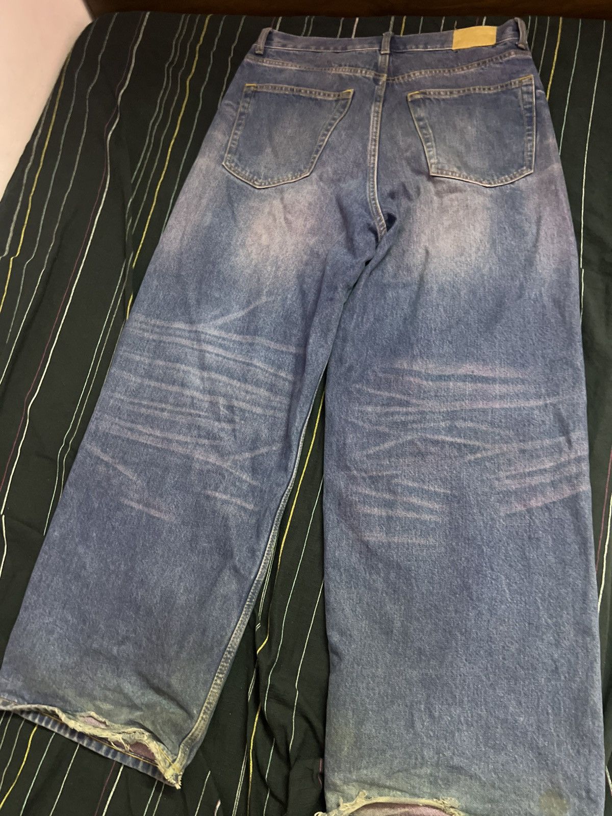 Weekday Purple dye washed jeans weekday. Astros and ultra baggy. Size US 30 / EU 46 - 2 Thumbnail