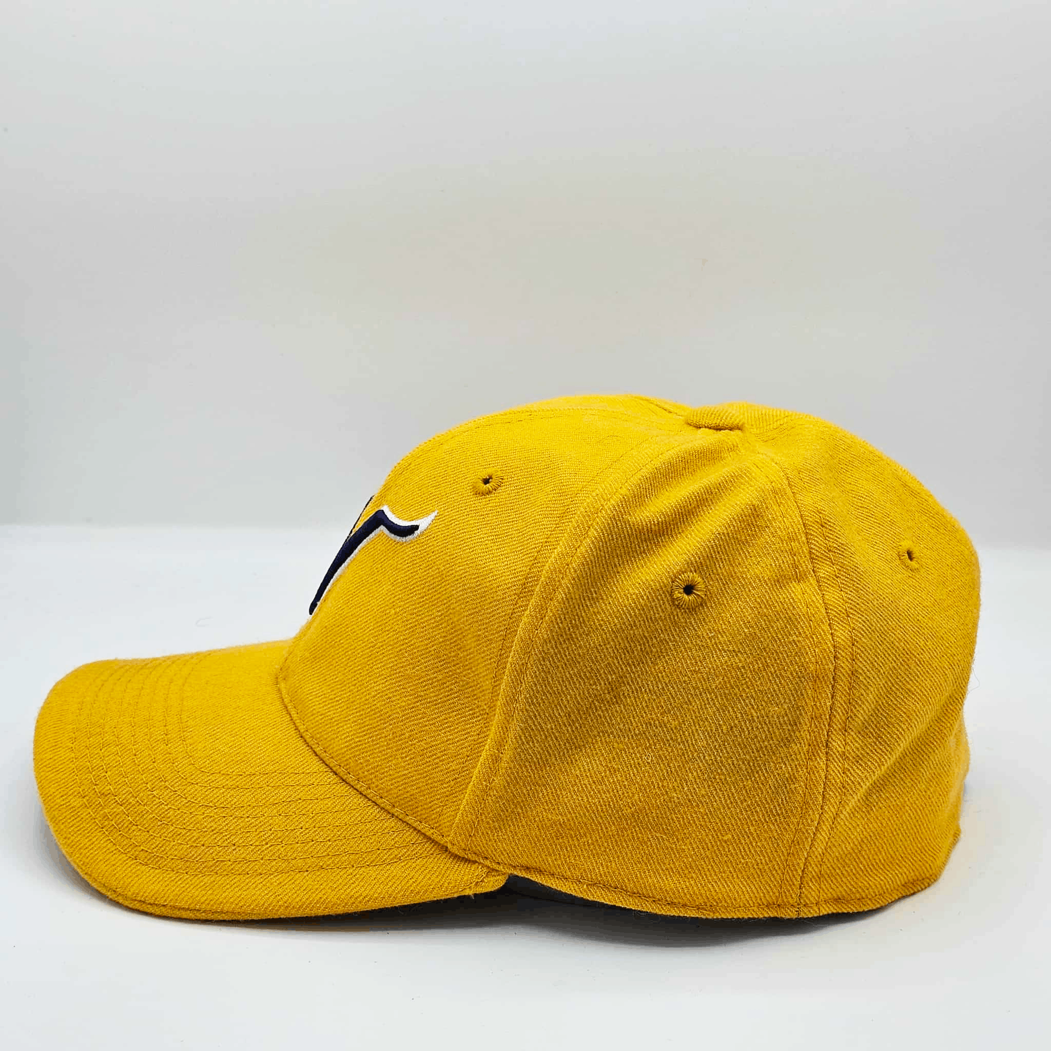 Vintage Minnesota Vikings Vintage Nike Yellow Fitted Hat Size ONE SIZE - 2 Thumbnail