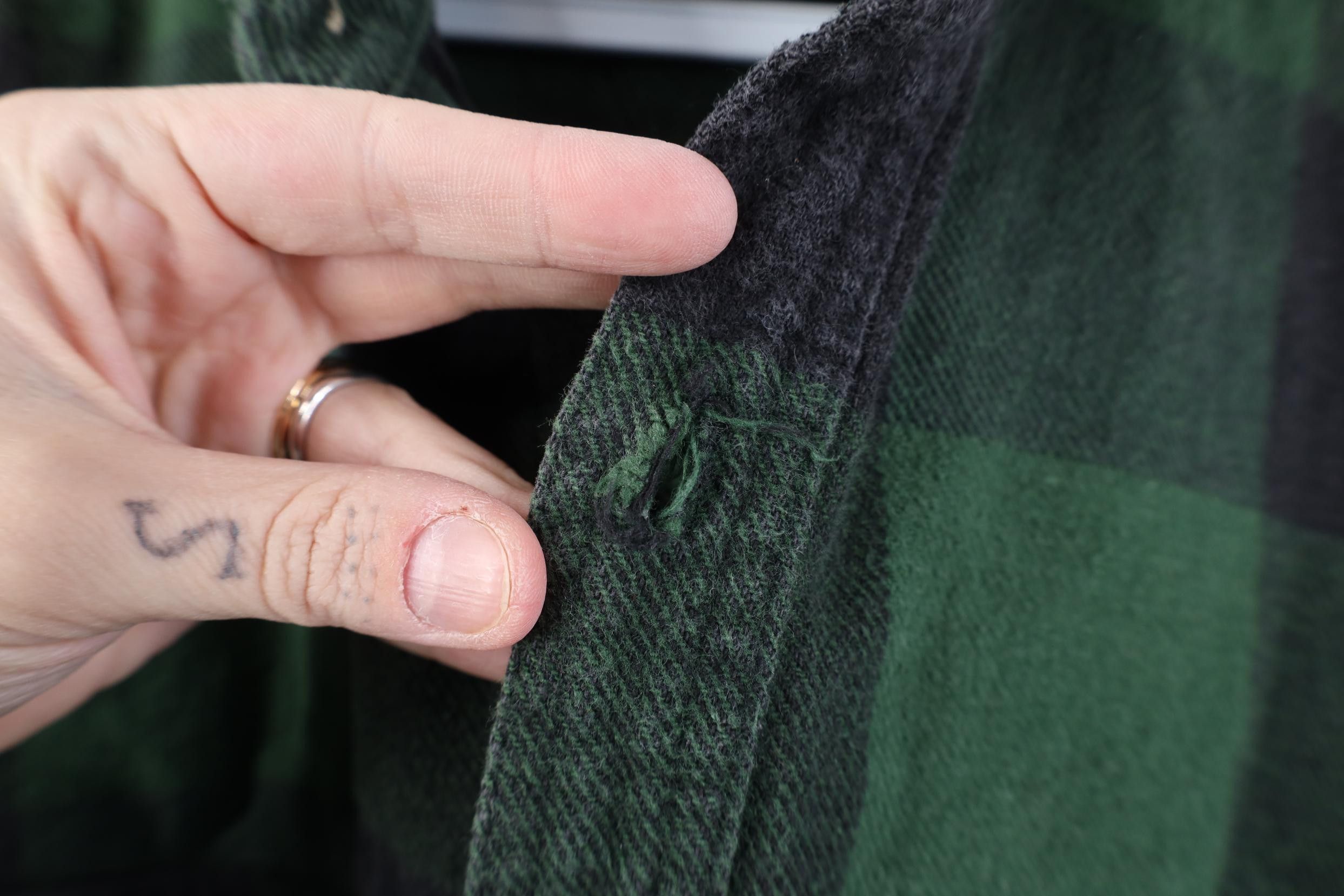 Vintage Vintage 90s Streetwear Heavyweight Button Shirt Green Plaid Size US XL / EU 56 / 4 - 7 Thumbnail