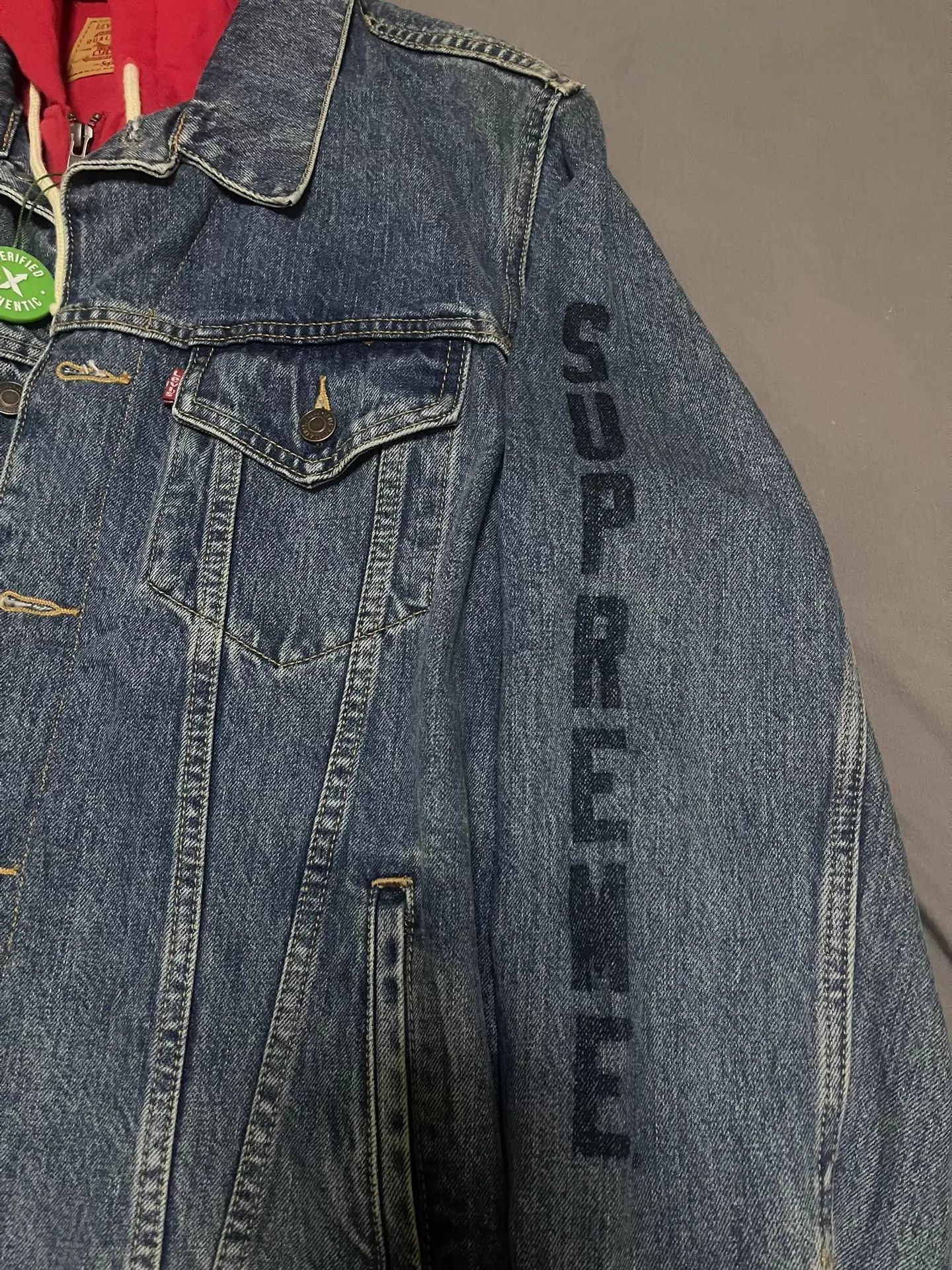 Supreme Supreme x Levi's Red Hood Hooded Denim Jacket XL New Size US XL / EU 56 / 4 - 3 Thumbnail