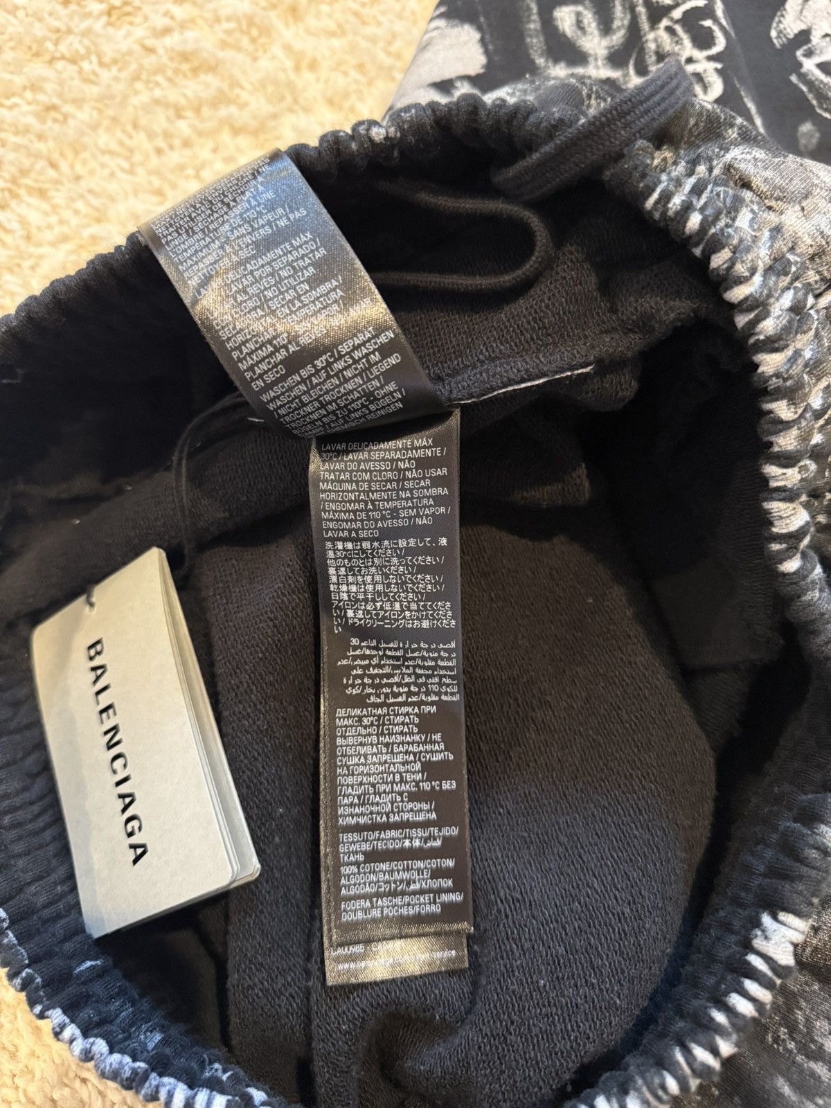 Balenciaga Balenciaga VIC Skater Graffiti Sweatpants Size US 30 / EU 46 - 12 Thumbnail