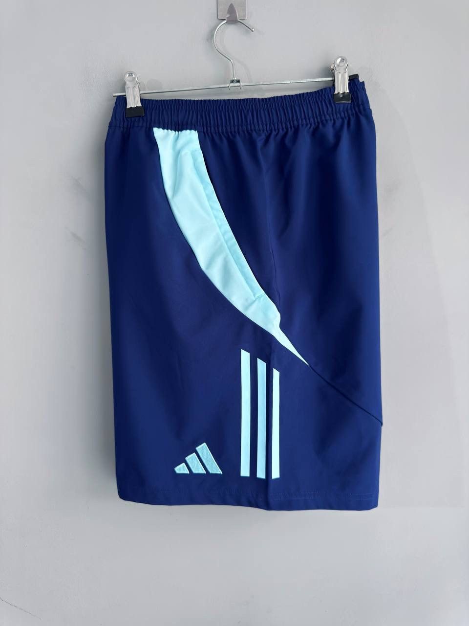 Adidas FC Arsenal London 2024/25 Men's Training Downtime Shorts, L Size US 34 / EU 50 - 9 Thumbnail