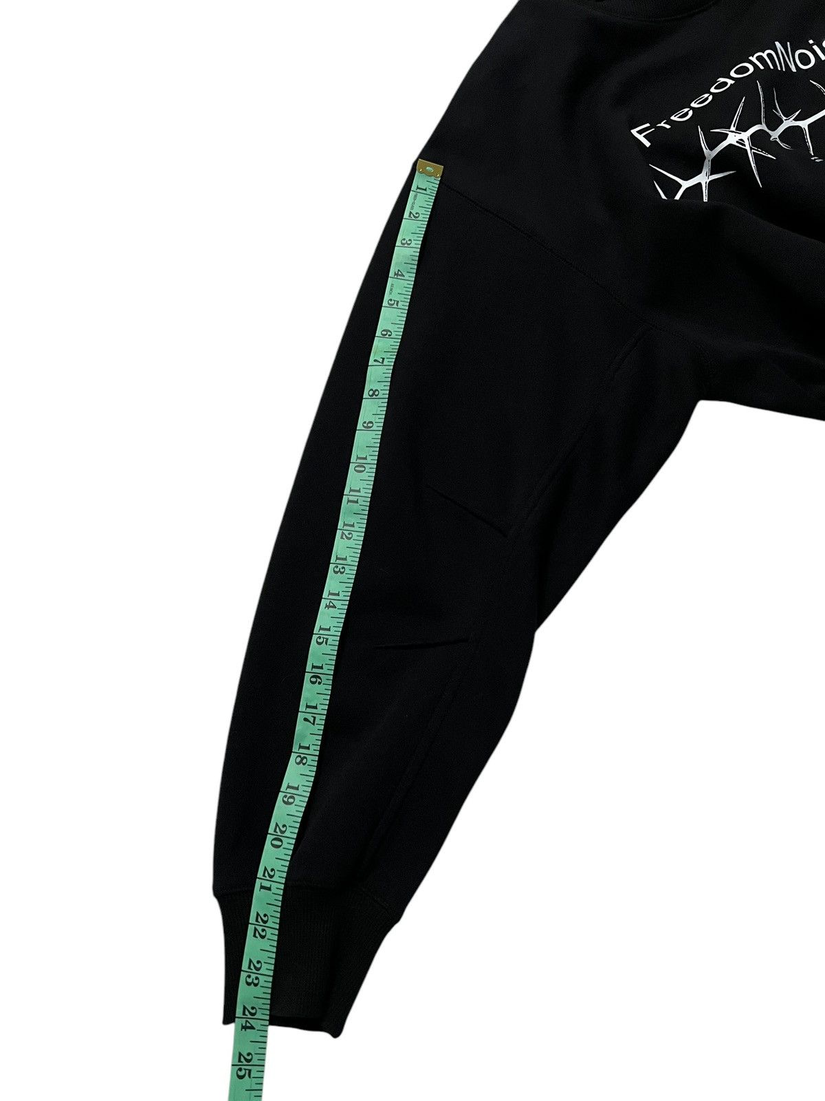 GU × Jun Takahashi × Undercover GU X UNDERCOVER FREEDOM NOICE SWEATSHIRT VERY RARE Size US XL / EU 56 / 4 - 8 Thumbnail