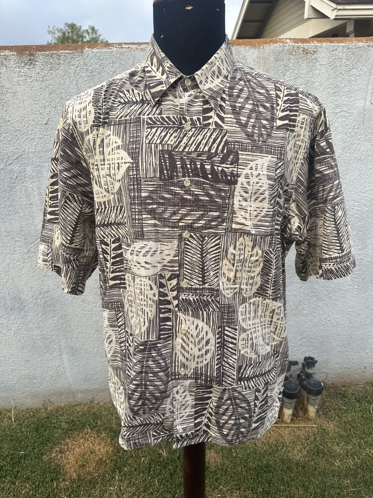 Reyn Spooner PreOwned Reyn Spooner Hawaiian Print Brown/Beige Men's L Size US L / EU 52-54 / 3 - 1 Thumbnail
