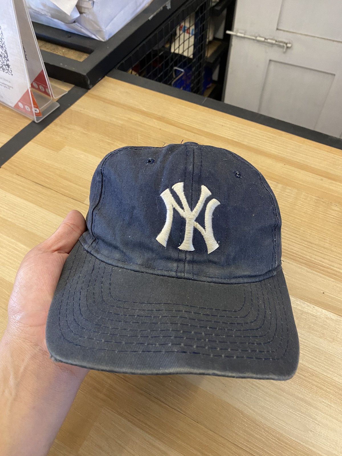 New York Yankees Vintage New York Yankees Size ONE SIZE - 7 Thumbnail
