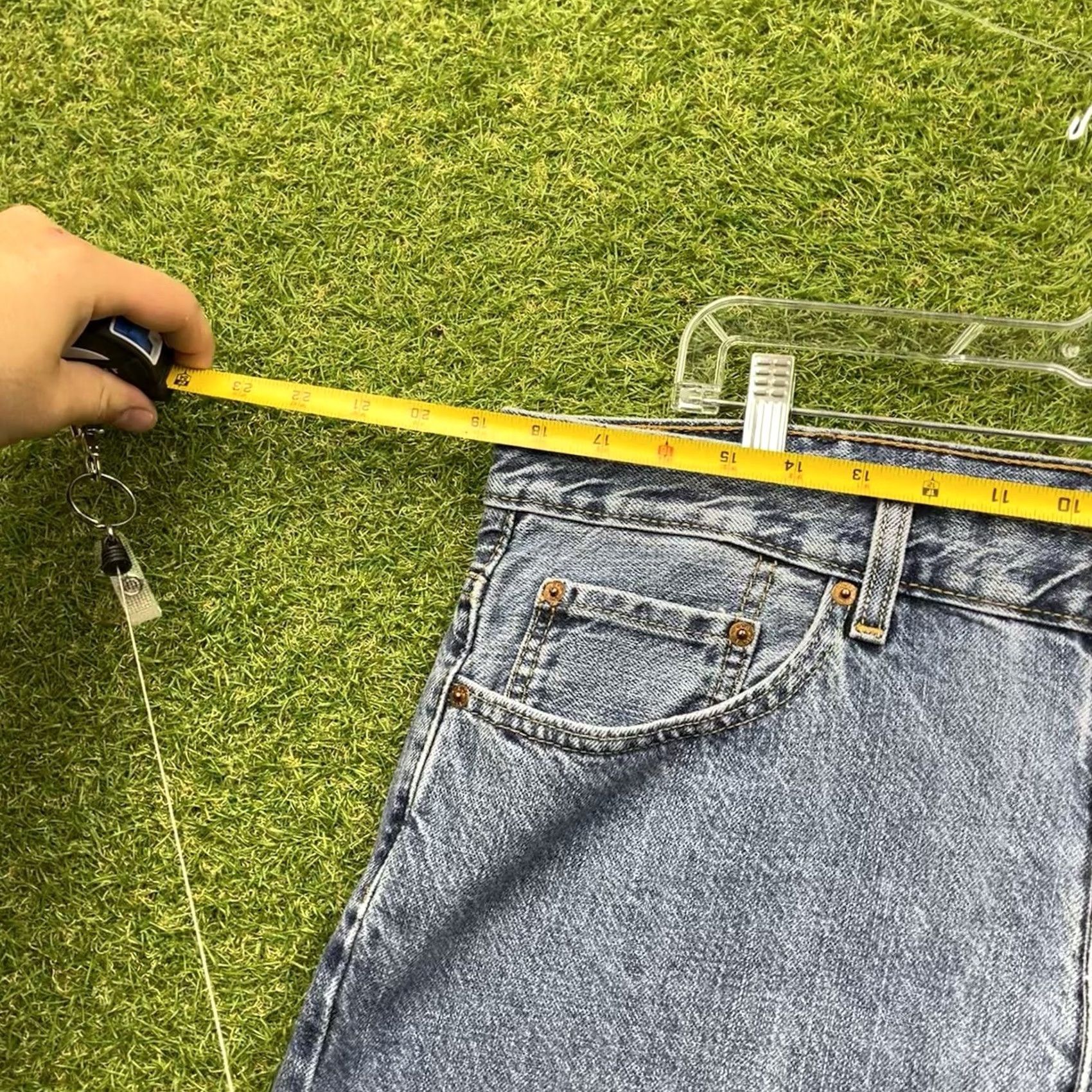 Levi's VINTAGE Levi's 550 Jorts Men 38 Medium Wash Denim Pocket 5-Pocket Relaxed 90s Y2K Curvy Baggy Skater Mens Blue Jeans Short Size US 38 / EU 54 - 6 Thumbnail