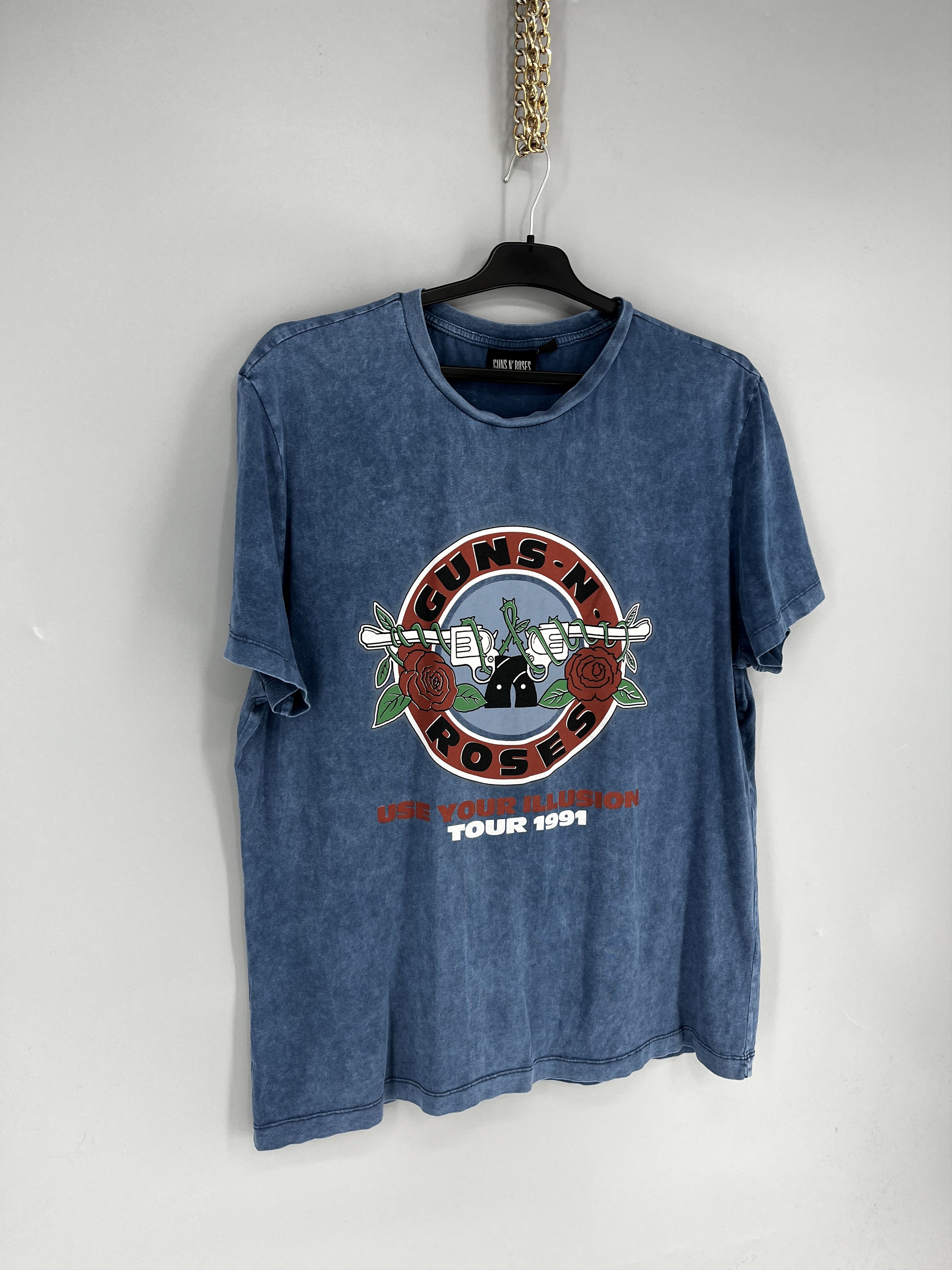 Band Tees Guns N Roses Use Your Illusion Band Vintage Tshirts Size L Size US L / EU 52-54 / 3 - 2 Thumbnail