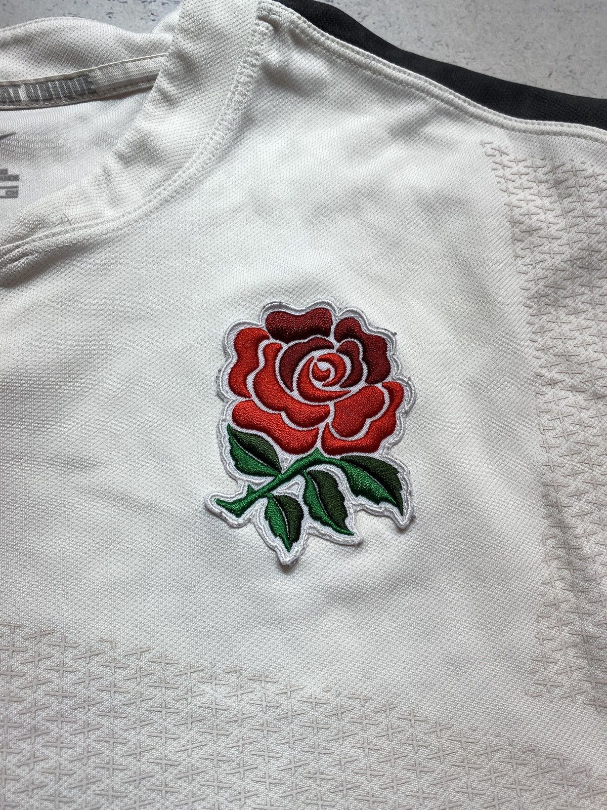 Nike Vintage Nike England rugby jersey size small Size US S / EU 44-46 / 1 - 6 Thumbnail
