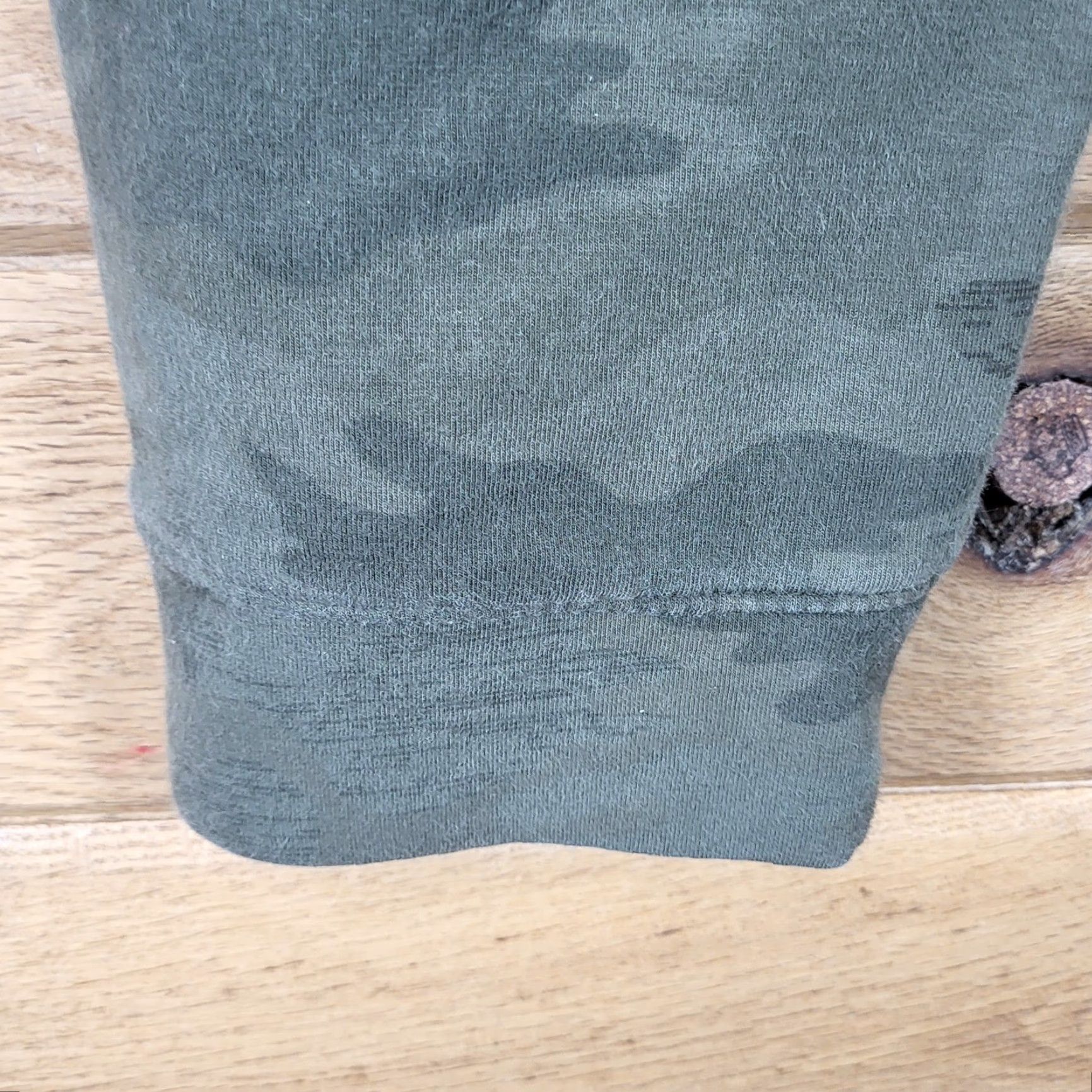 Old Navy Old Navy Joggers Mens Size S Small Green Camo Tech Fleece Style Pants Size US 29 - 7 Thumbnail