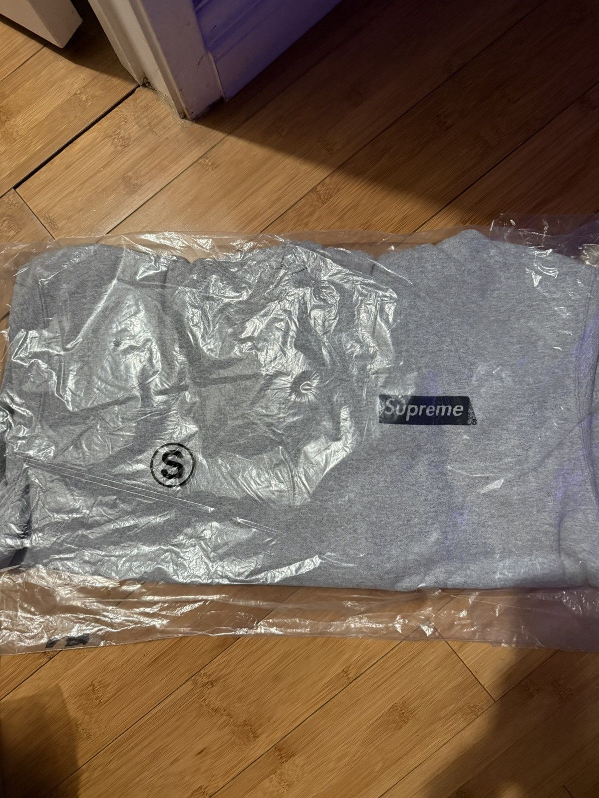 Supreme Supreme Catwoman Hooded Sweatshirt Size Small Size US S / EU 44-46 / 1 - 2 Thumbnail