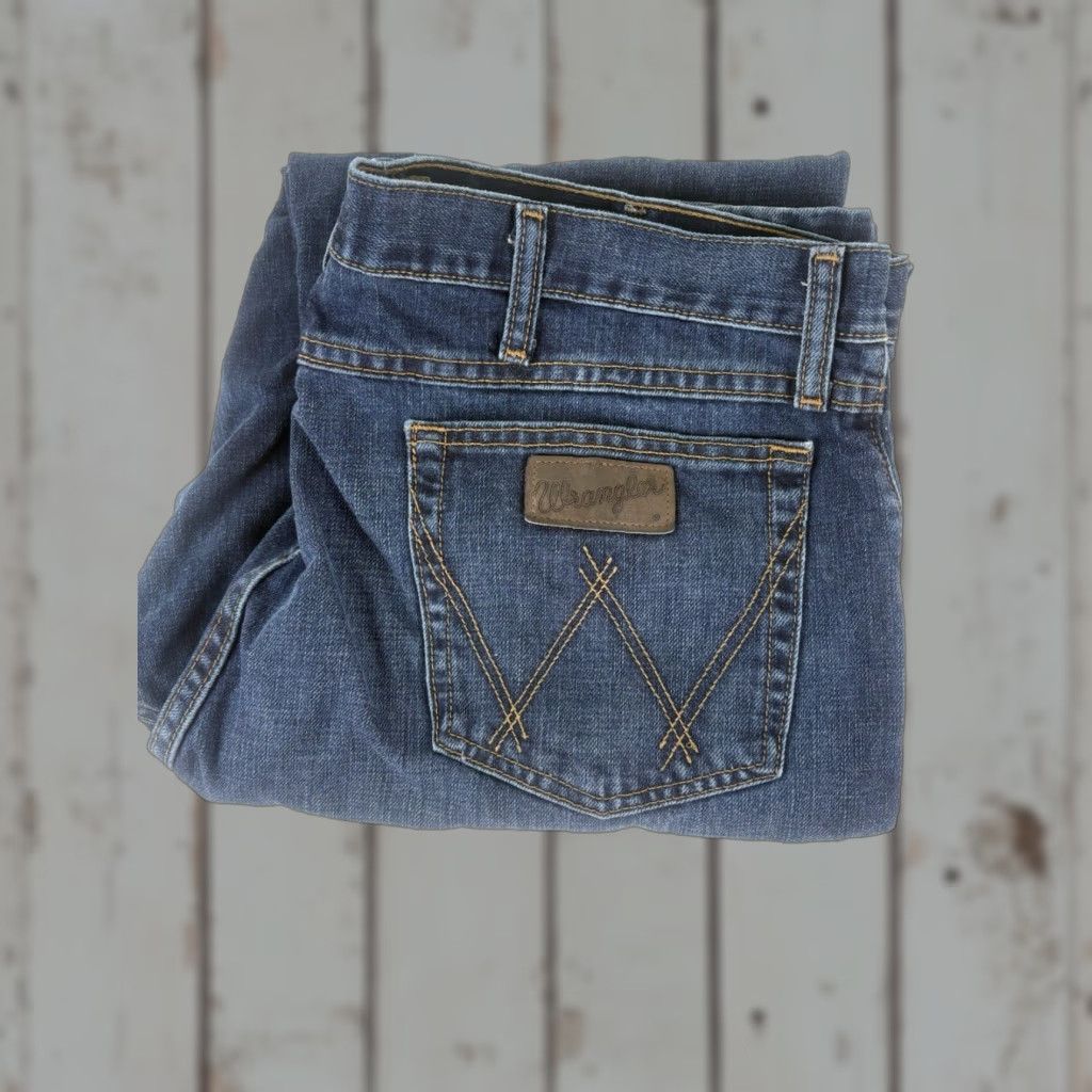 Wrangler VINTAGE Wrangler 20X Men’s Jeans Size 38x32 Blue Cotton Cowboy Western Denim Size US 38 / EU 54 - 1 Thumbnail