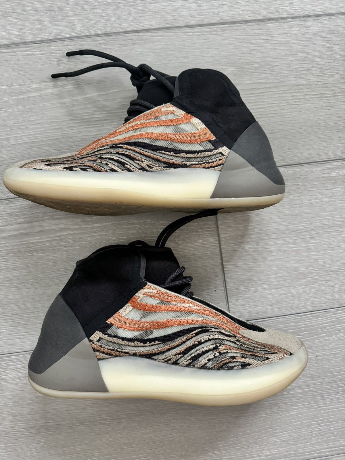 Adidas × Yeezy YZY QNTM Size US 7 / EU 40 - 2 Thumbnail