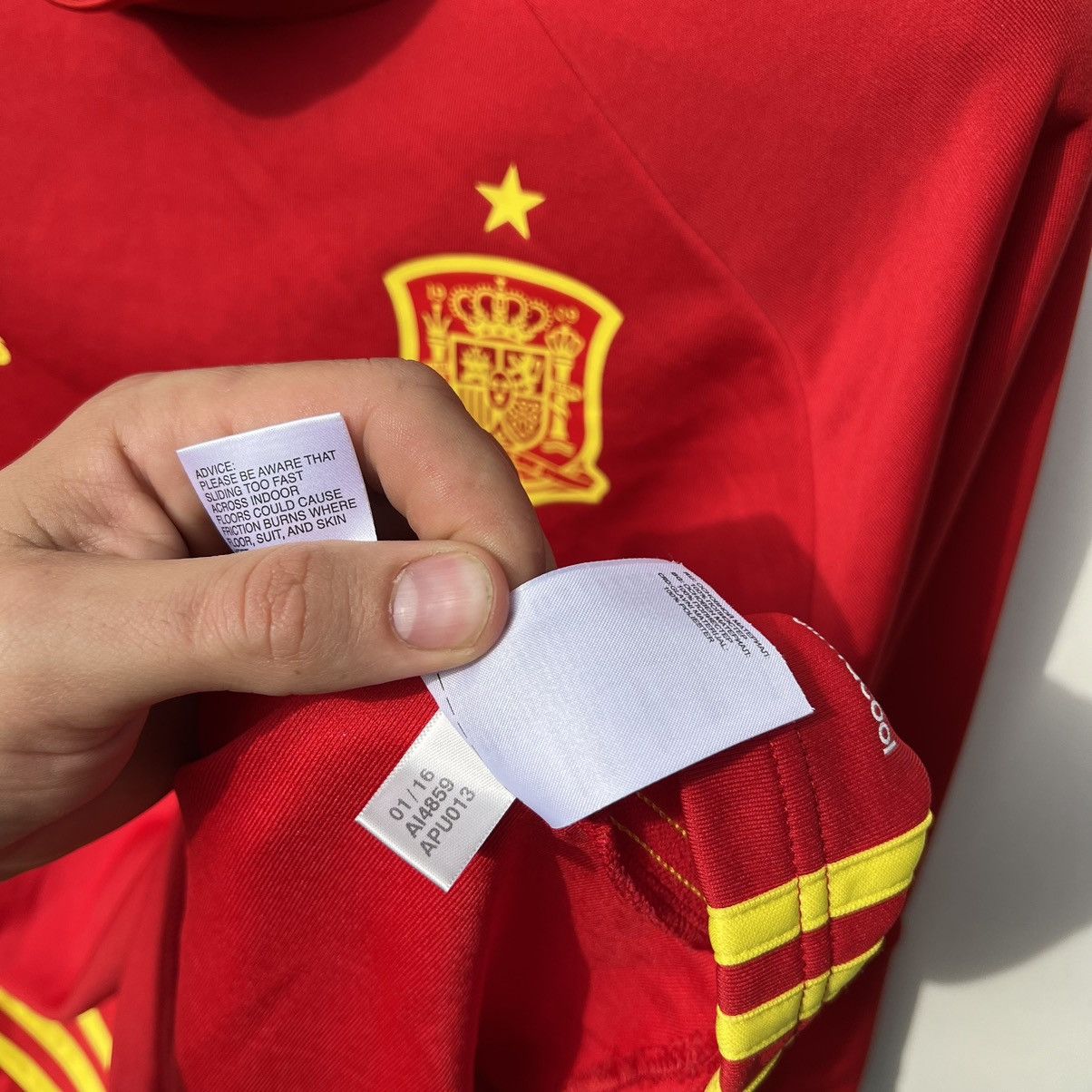 Adidas Spain team training jacket adidas Size US L / EU 52-54 / 3 - 5 Thumbnail