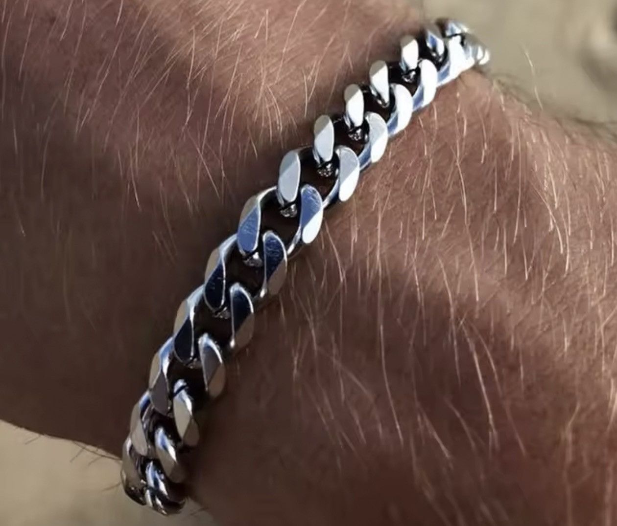 Japanese Brand 21 cm + 7mm Cuban Link Chain Bracelet - High-Polish Size ONE SIZE - 3 Thumbnail