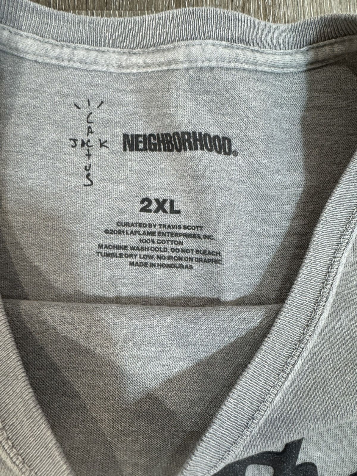 Neighborhood × Travis Scott TRAVIS SCOTT CACTUS JACK X NEIGHBORHOOD CAROUSEL T-SHIRT XXL Size US XXL / EU 58 / 5 - 5 Thumbnail
