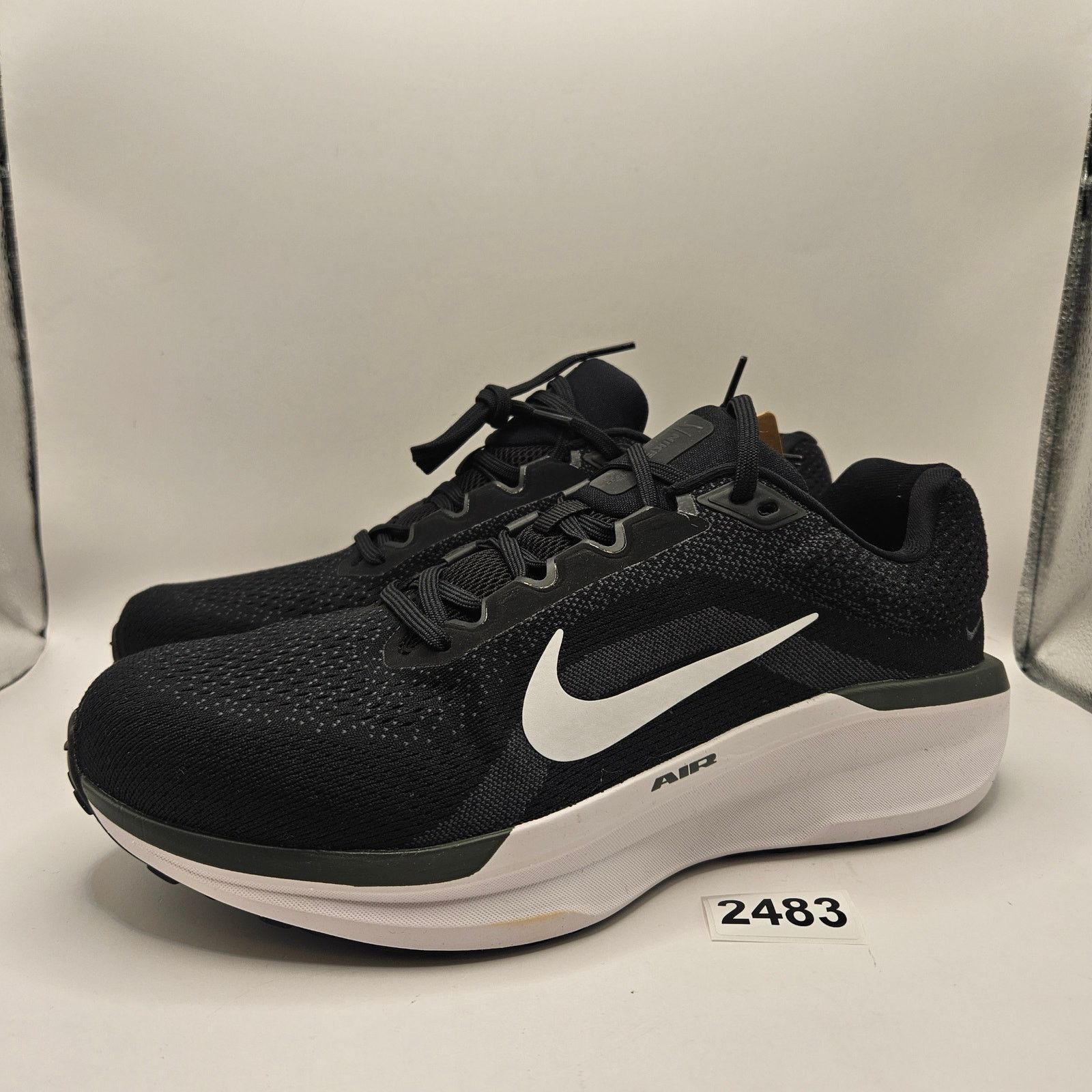 Nike NIKE MEN'S 11 EXTRA WIDE WINFLO 11 BLACK ANTHRACITE WHITE Size US 11 / EU 44 - 1 Thumbnail