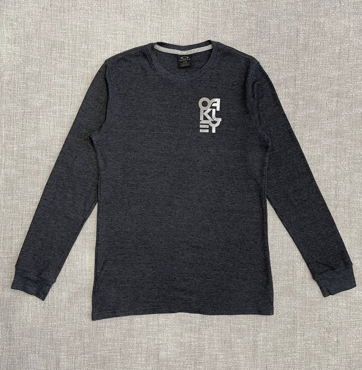 Oakley Oakley Y2K Vintage Waffle Sweatshirt Size L Size US L / EU 52-54 / 3 - 1 Thumbnail