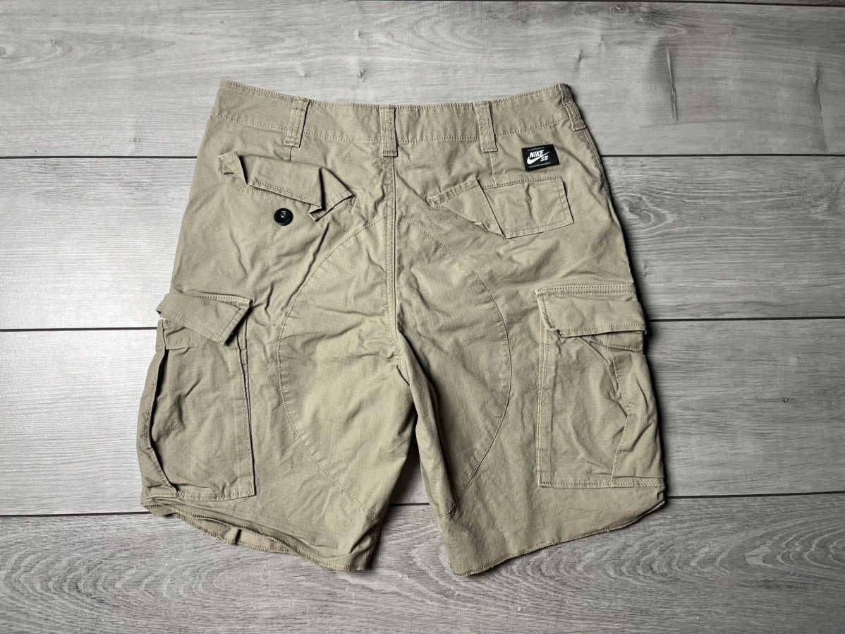 Nike Nike sb cargo shorts size Medium Size US 30 / EU 46 - 3 Thumbnail